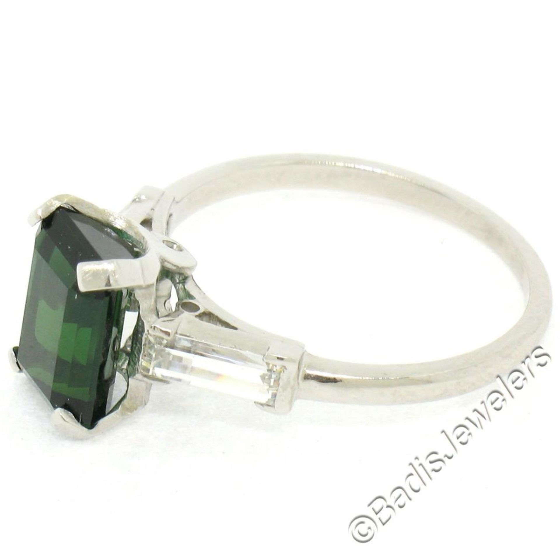 Vintage 18kt White Gold 2.62ctw Green Tourmaline Solitaire and Diamond Ring - Image 6 of 8