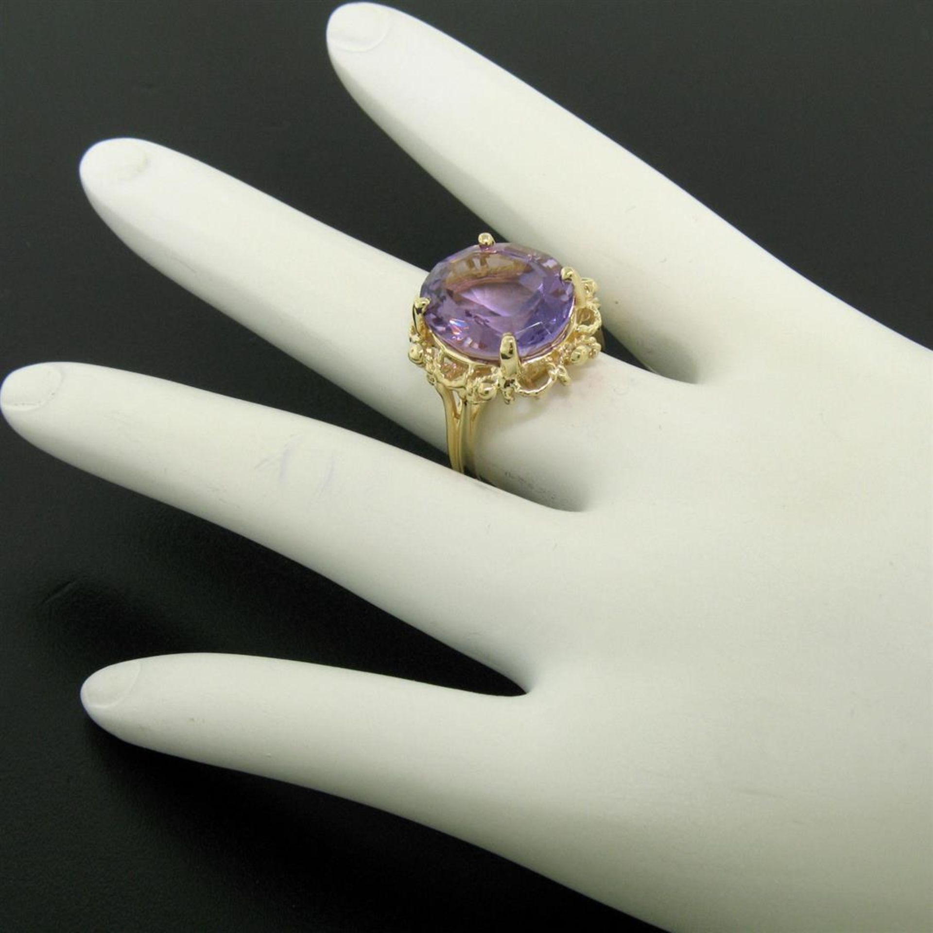 14k Solid Yellow Gold Rope Frame Large 6.71 ct Oval Step Amethyst Solitaire Ring - Image 5 of 6