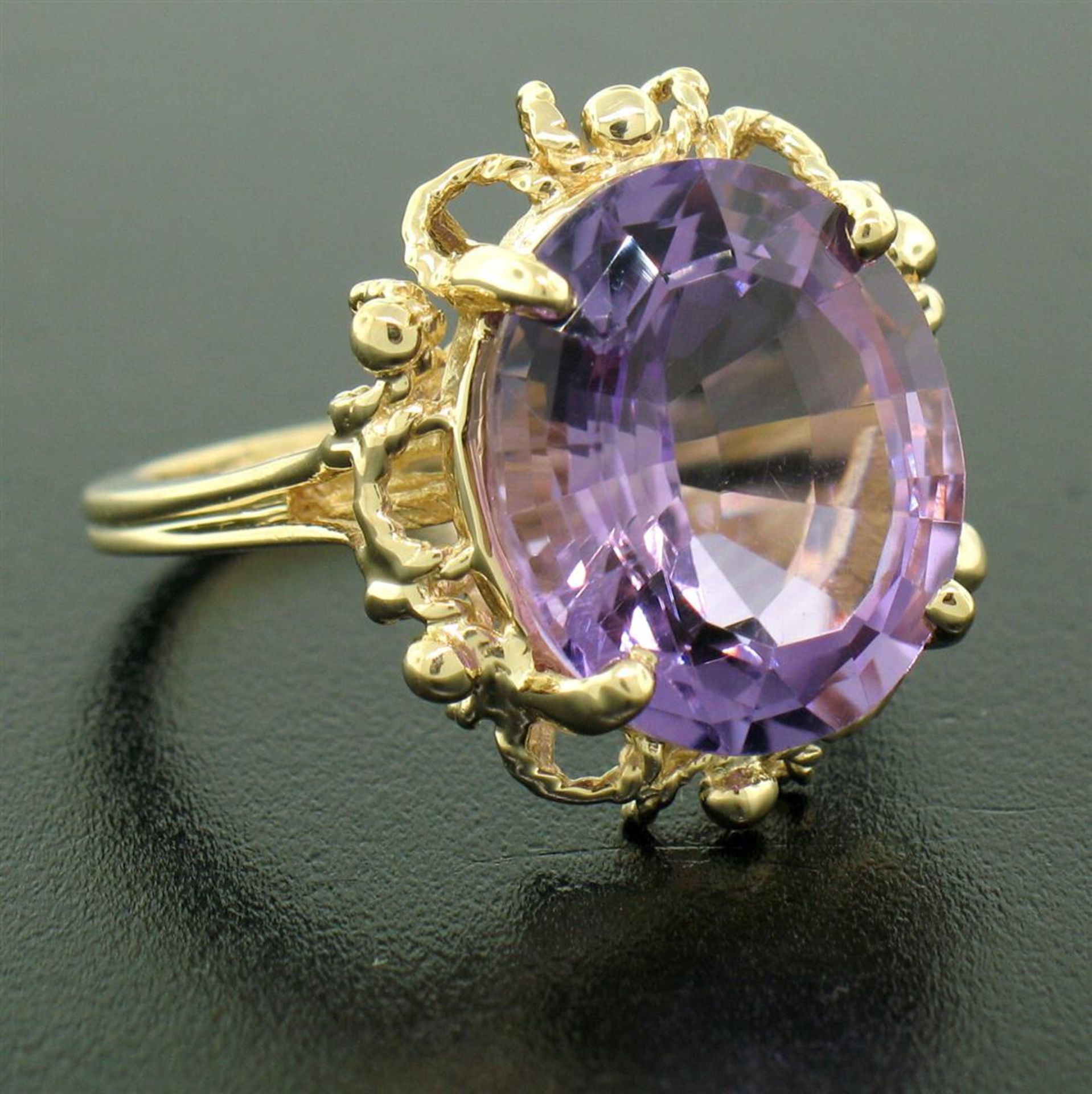14k Solid Yellow Gold Rope Frame Large 6.71 ct Oval Step Amethyst Solitaire Ring - Image 4 of 6