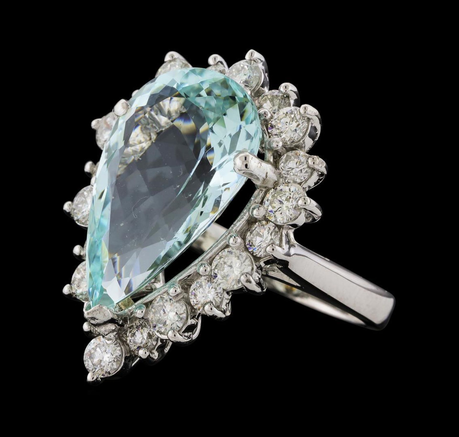 9.17 ctw Aquamarine and Diamond Ring - 14KT White Gold