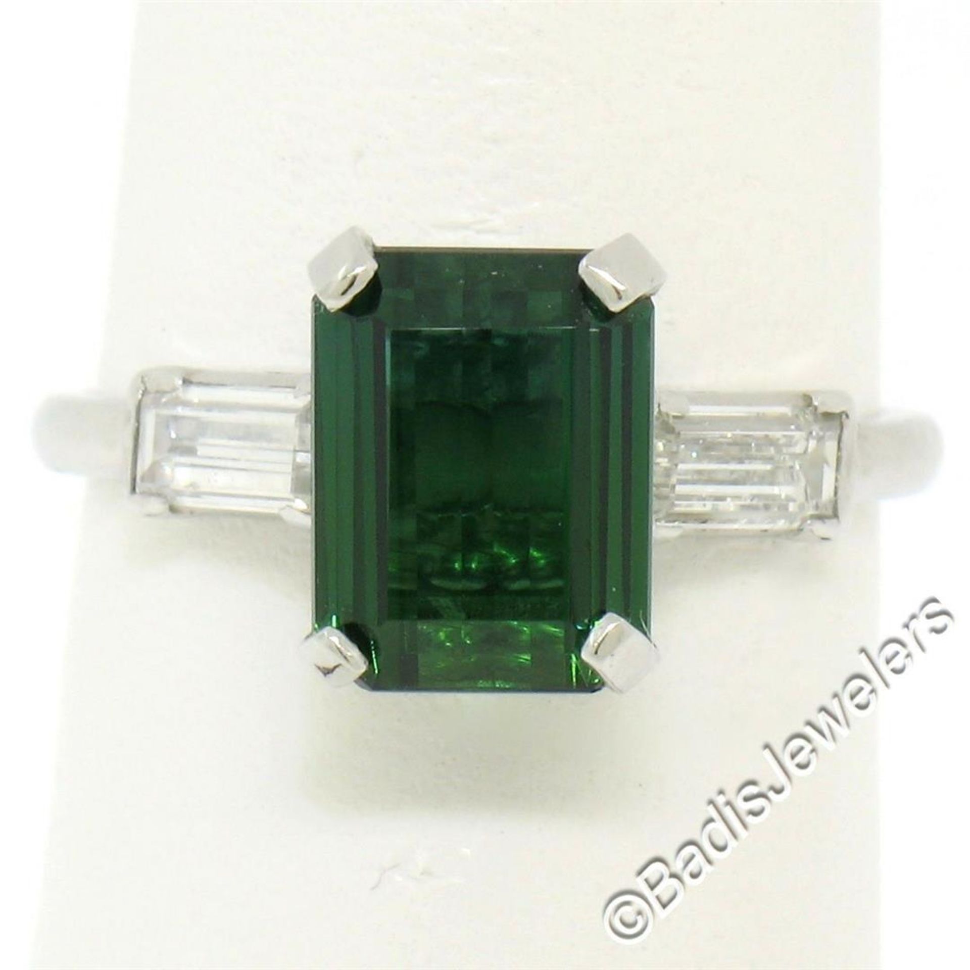 Vintage 18kt White Gold 2.62ctw Green Tourmaline Solitaire and Diamond Ring - Image 5 of 8