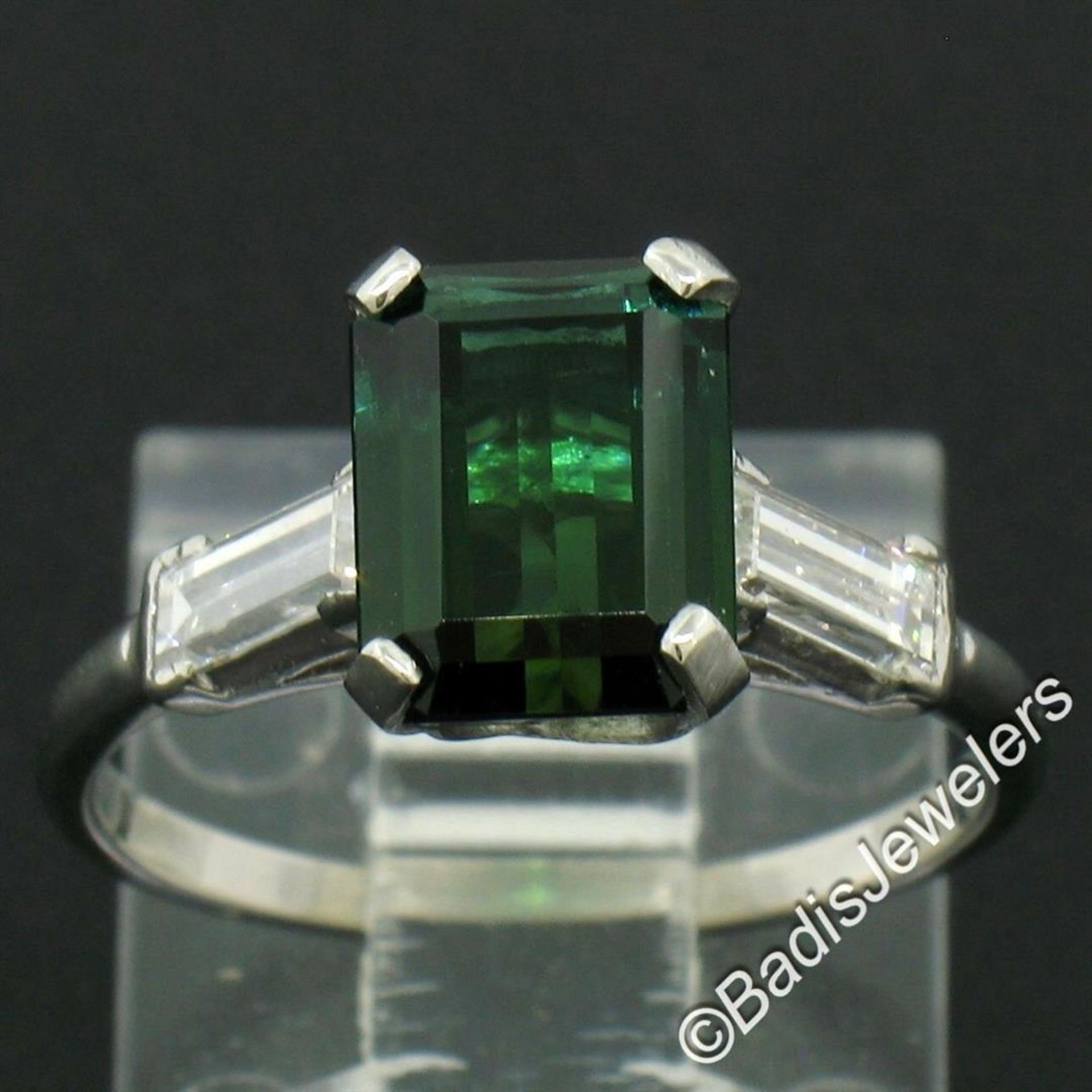 Vintage 18kt White Gold 2.62ctw Green Tourmaline Solitaire and Diamond Ring - Image 2 of 8