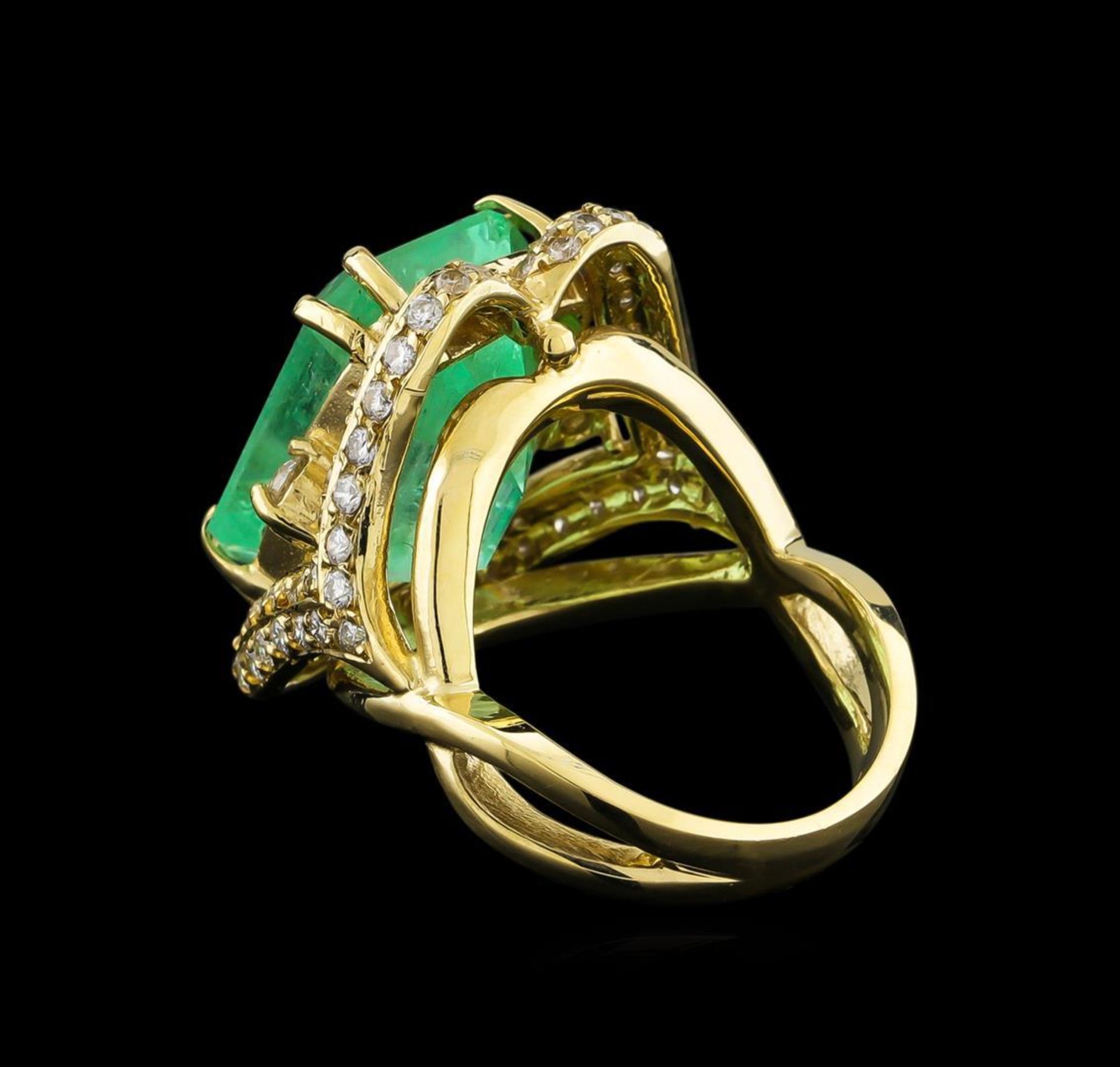 GIA Cert 17.51 ctw Emerald and Diamond Ring - 14KT Yellow Gold - Image 3 of 6