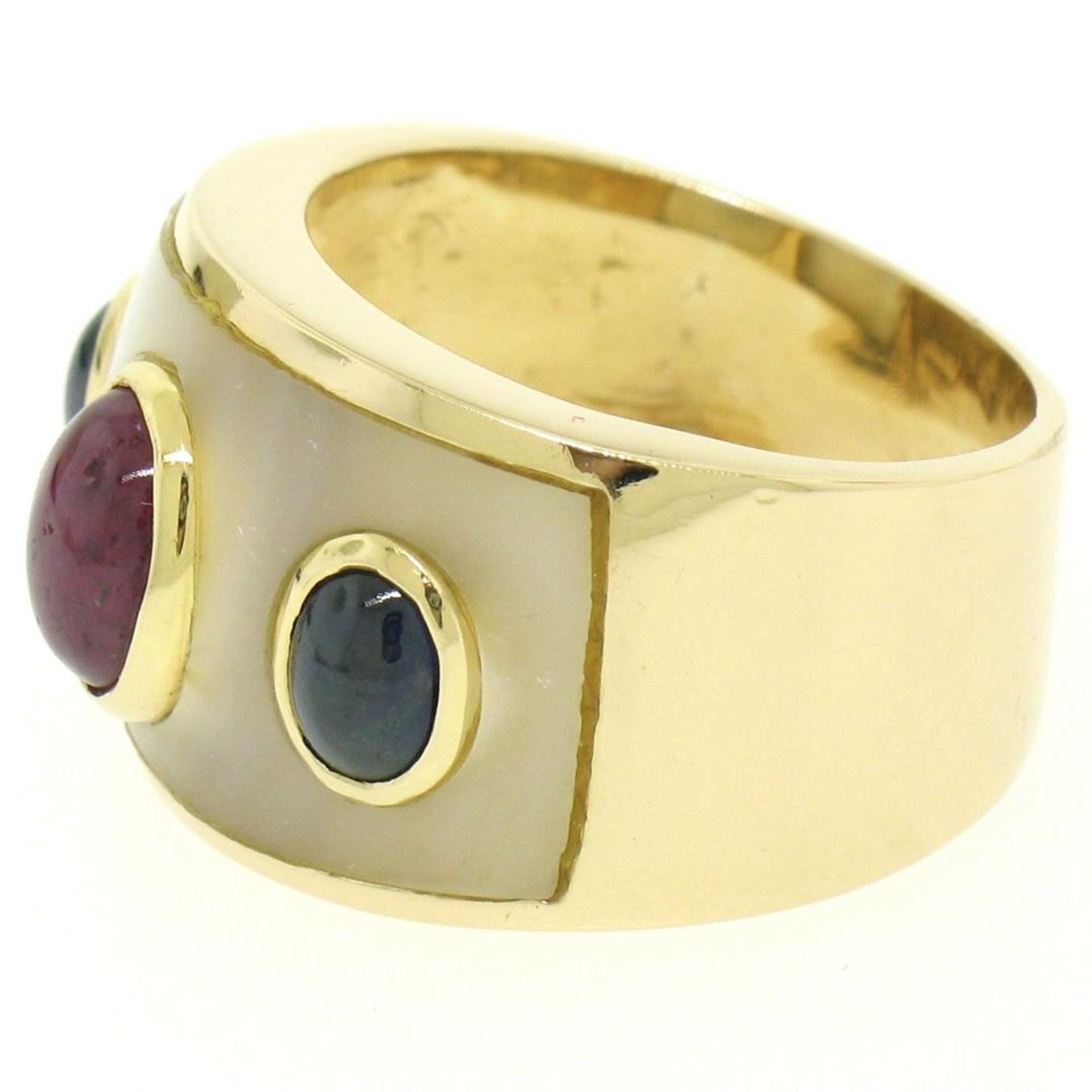 Wide 14K Yellow Gold 1.44ctw FINE Cabochon Ruby Sapphire & Mother of Pearl Ring - Image 3 of 7