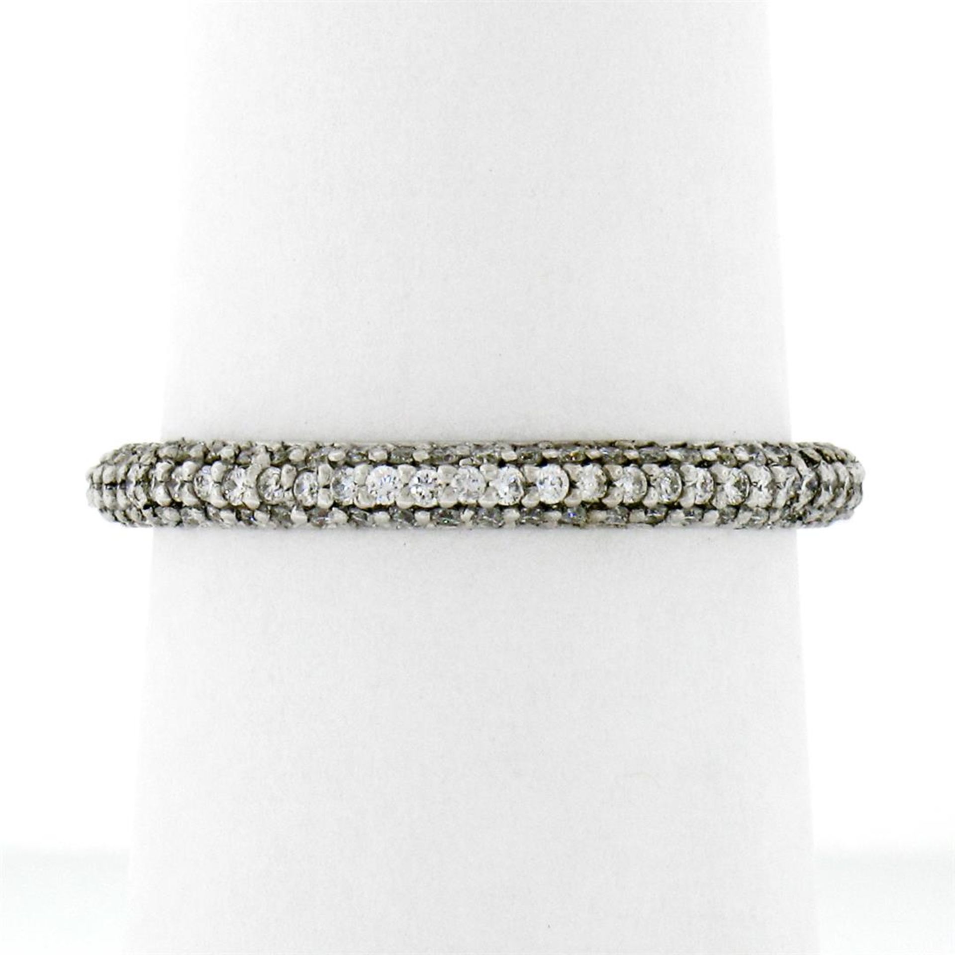 14K White Gold .85ctw Diamond 2.30mm Domed 3 Row Eternity Wedding Band Ring - Image 3 of 6