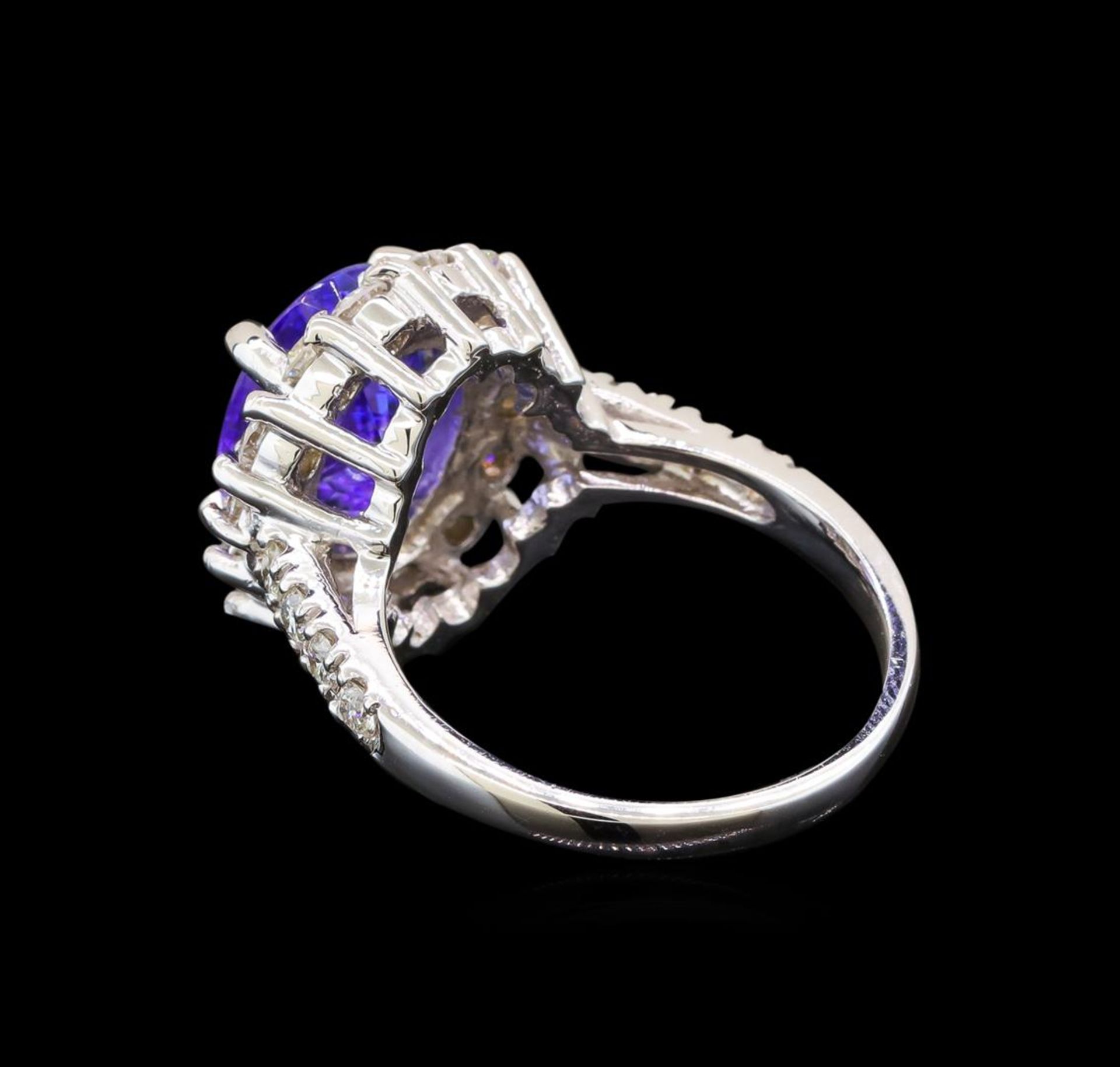 14KT White Gold 3.82 ctw Tanzanite and Diamond Ring - Image 3 of 5