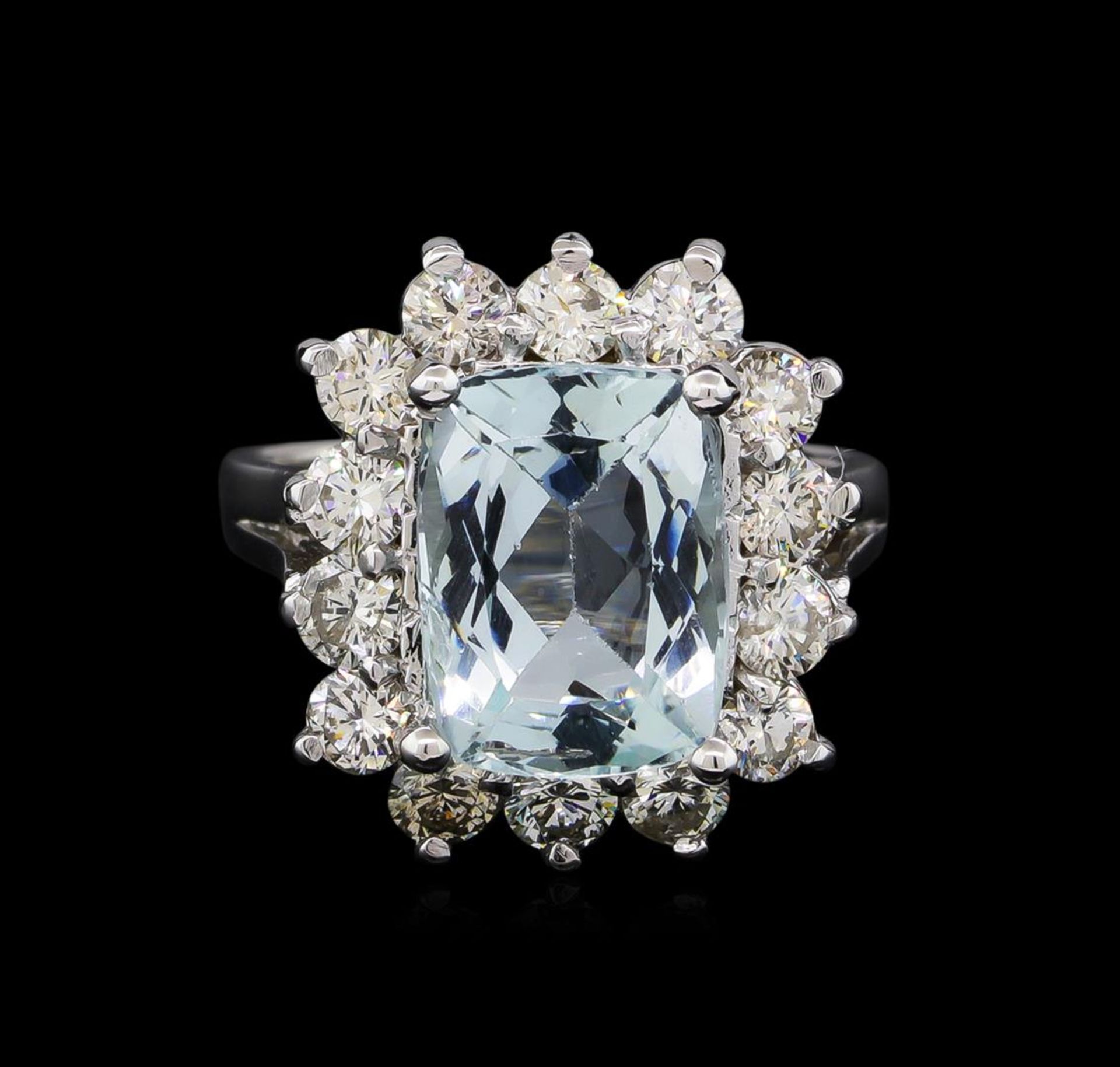 14KT White Gold 3.96 ctw Aquamarine and Diamond Ring - Image 2 of 5