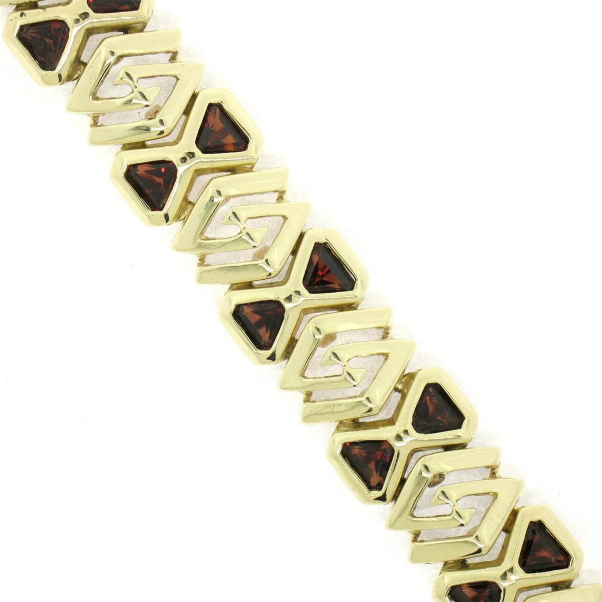 Vintage 14kt Yellow Gold 3.12ctw Trillion Garnet Wide Tennis Bracelet - Image 2 of 9
