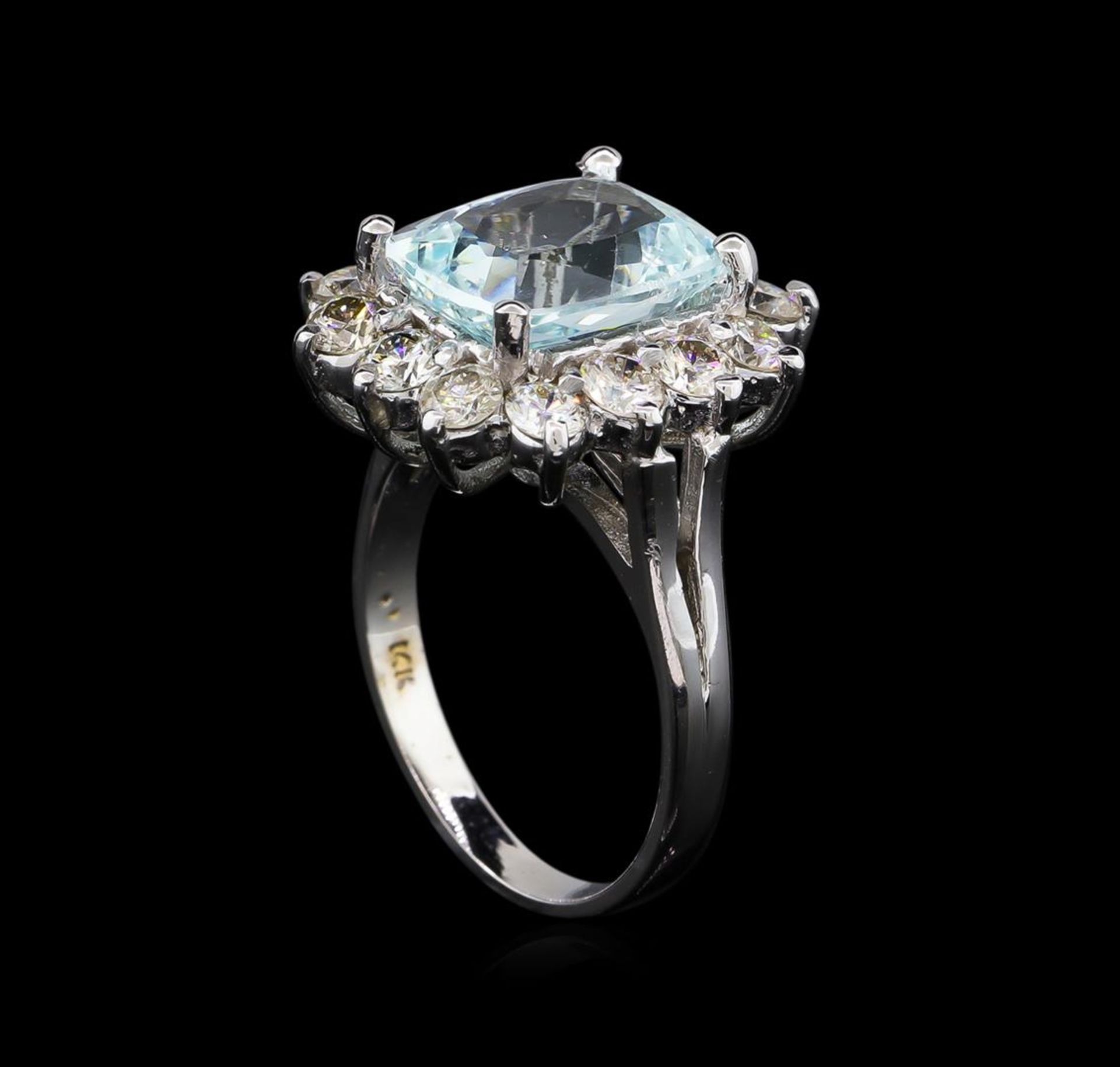 14KT White Gold 3.96 ctw Aquamarine and Diamond Ring - Image 4 of 5