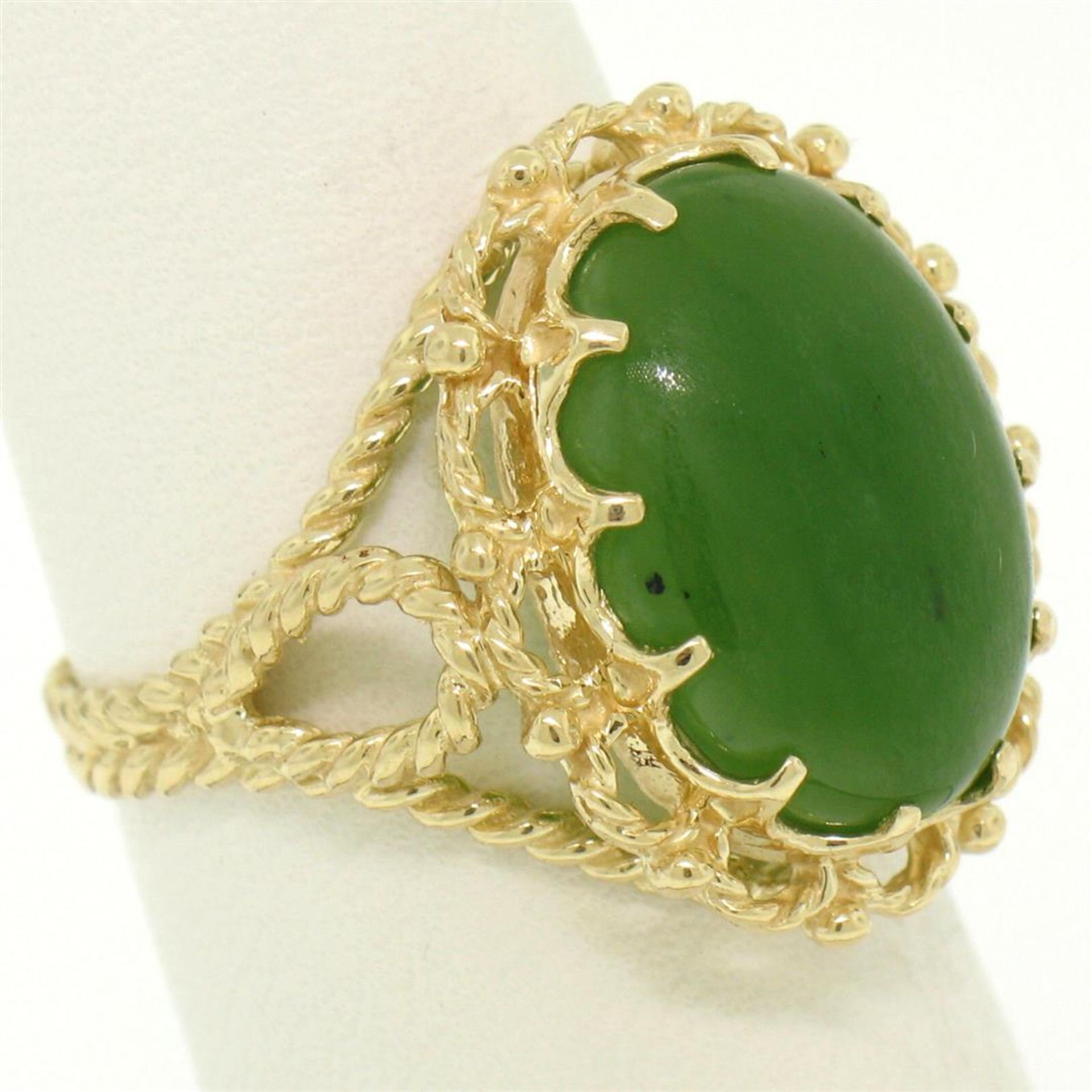 14k Yellow Gold Prong Set Cabochon Olive Green Nephrite Jade Twisted Wire Ring - Image 3 of 8