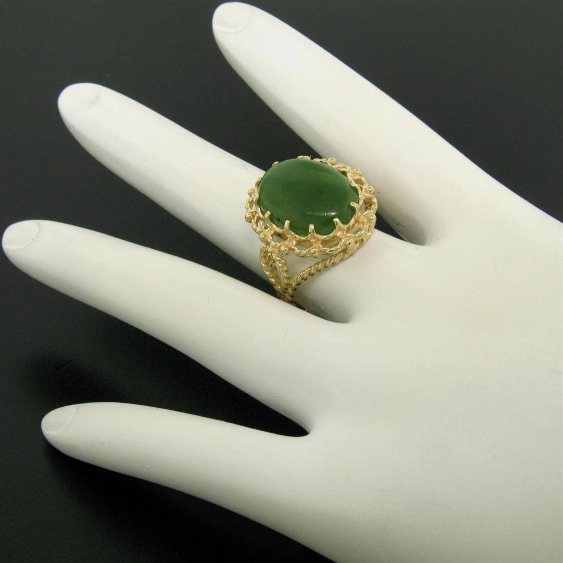 14k Yellow Gold Prong Set Cabochon Olive Green Nephrite Jade Twisted Wire Ring - Image 7 of 8