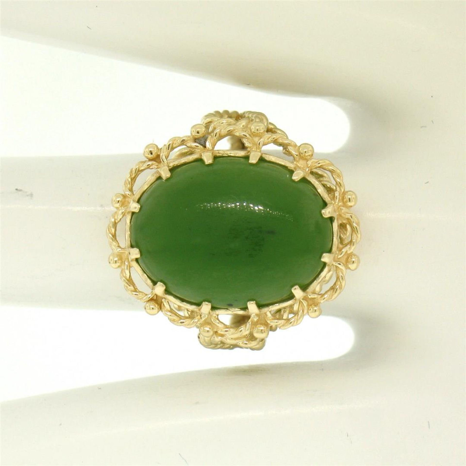 14k Yellow Gold Prong Set Cabochon Olive Green Nephrite Jade Twisted Wire Ring - Image 8 of 8