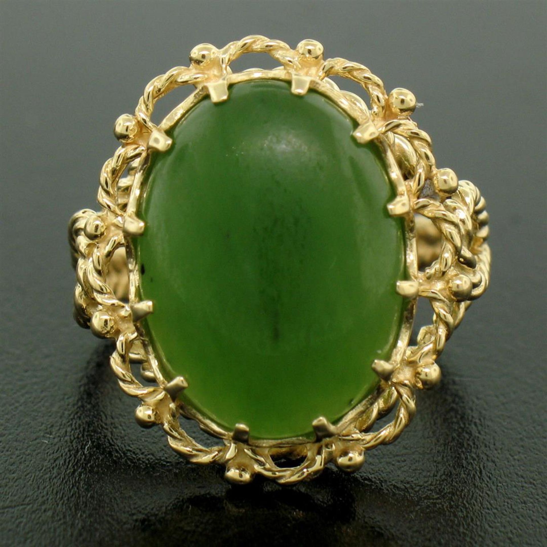 14k Yellow Gold Prong Set Cabochon Olive Green Nephrite Jade Twisted Wire Ring - Image 6 of 8