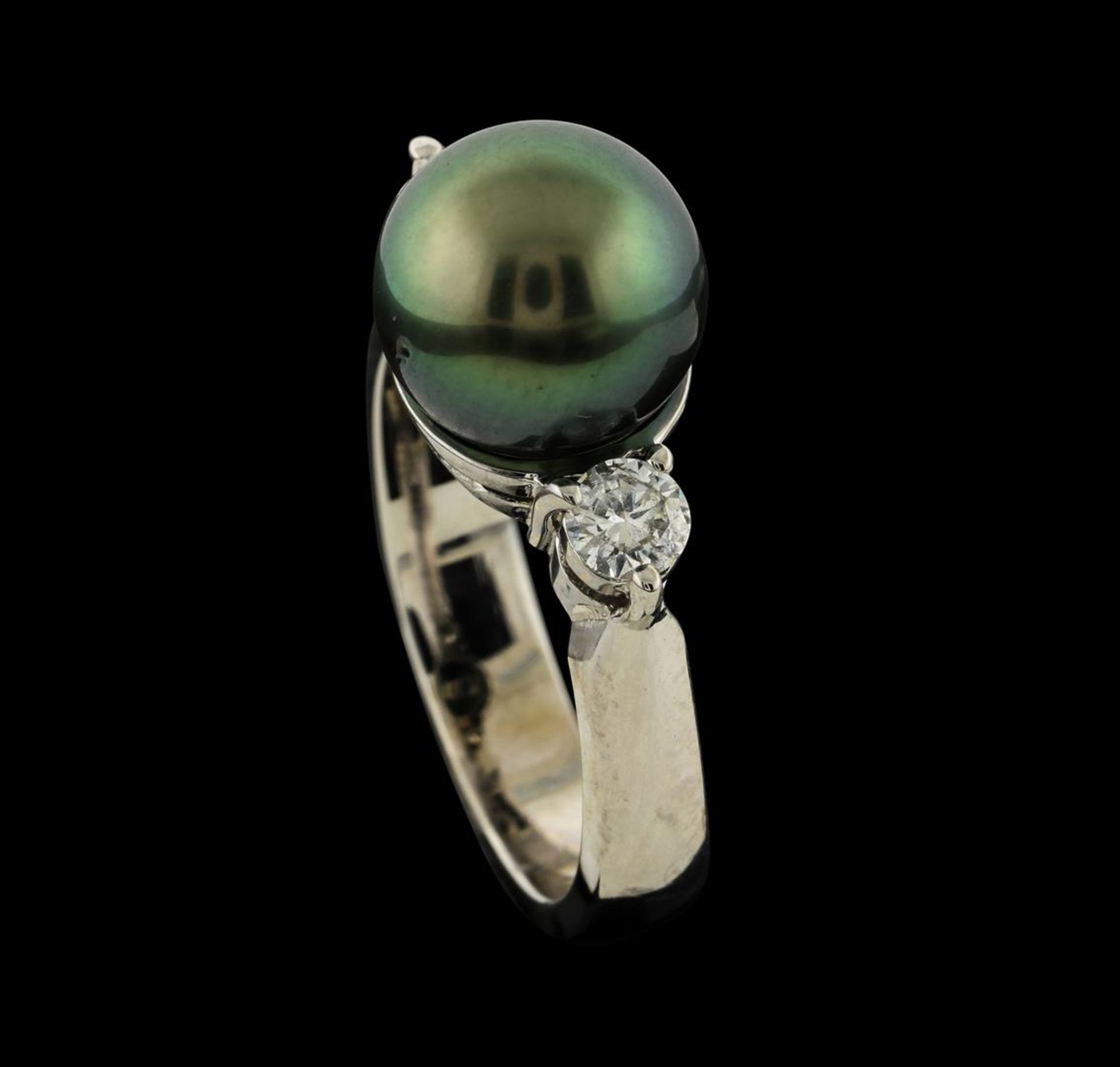 Pearl and Diamond Ring - 14KT White Gold - Image 4 of 4