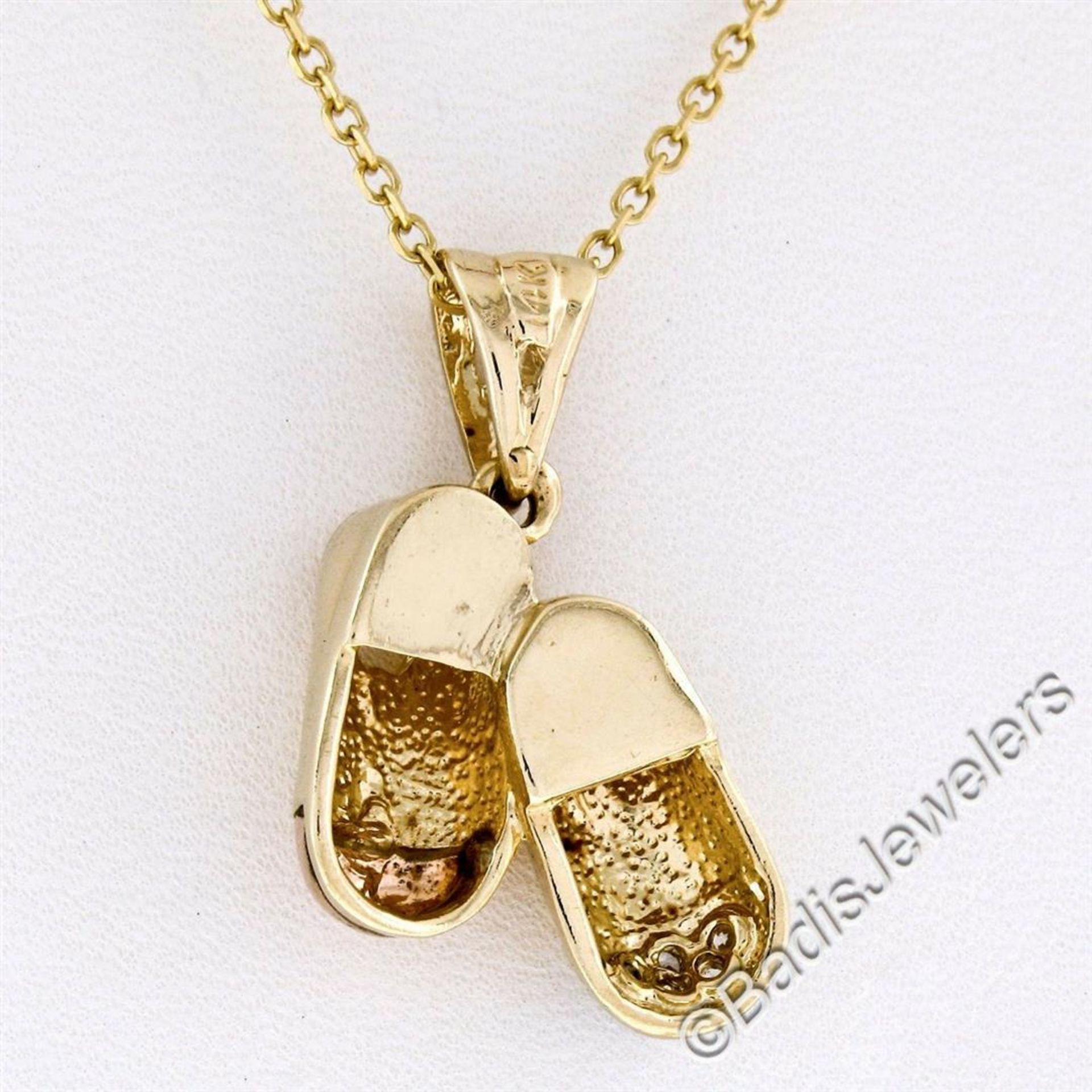 14kt Yellow White and Rose Gold Dual Baby Shoe Pendant Necklace w/ 5 Round Diamo - Image 6 of 8