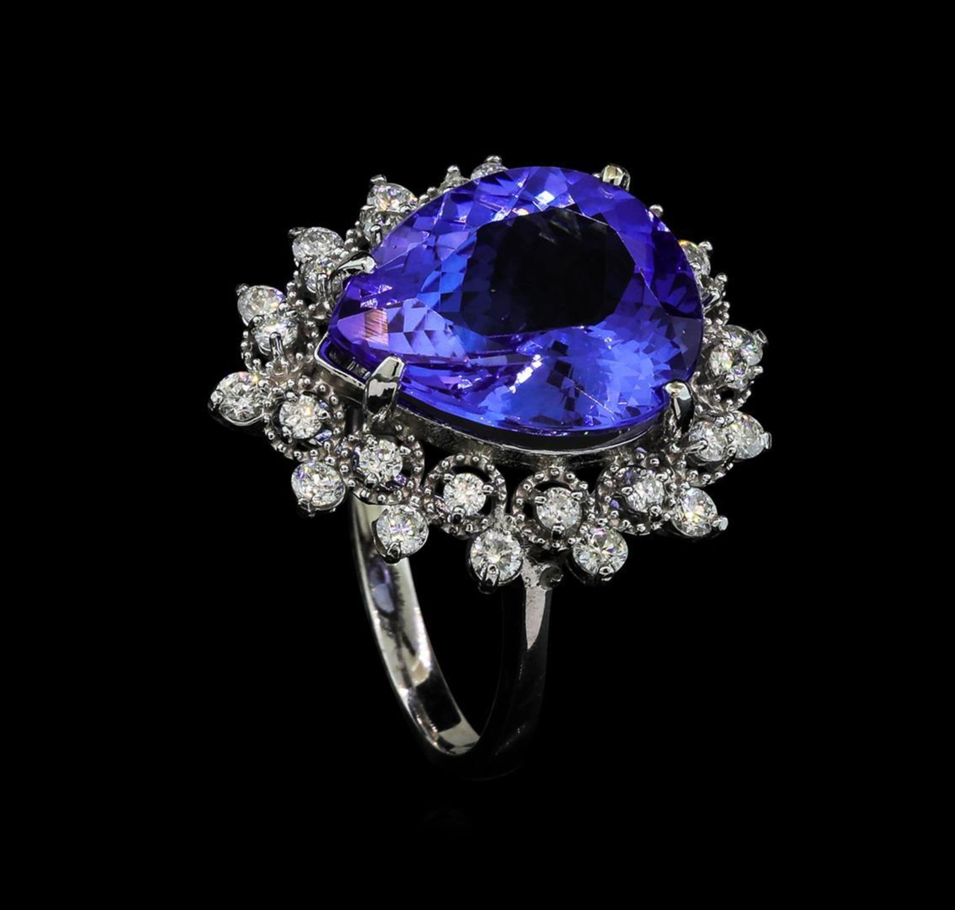 7.95 ctw Tanzanite and Diamond Ring - 14KT White Gold - Image 4 of 5