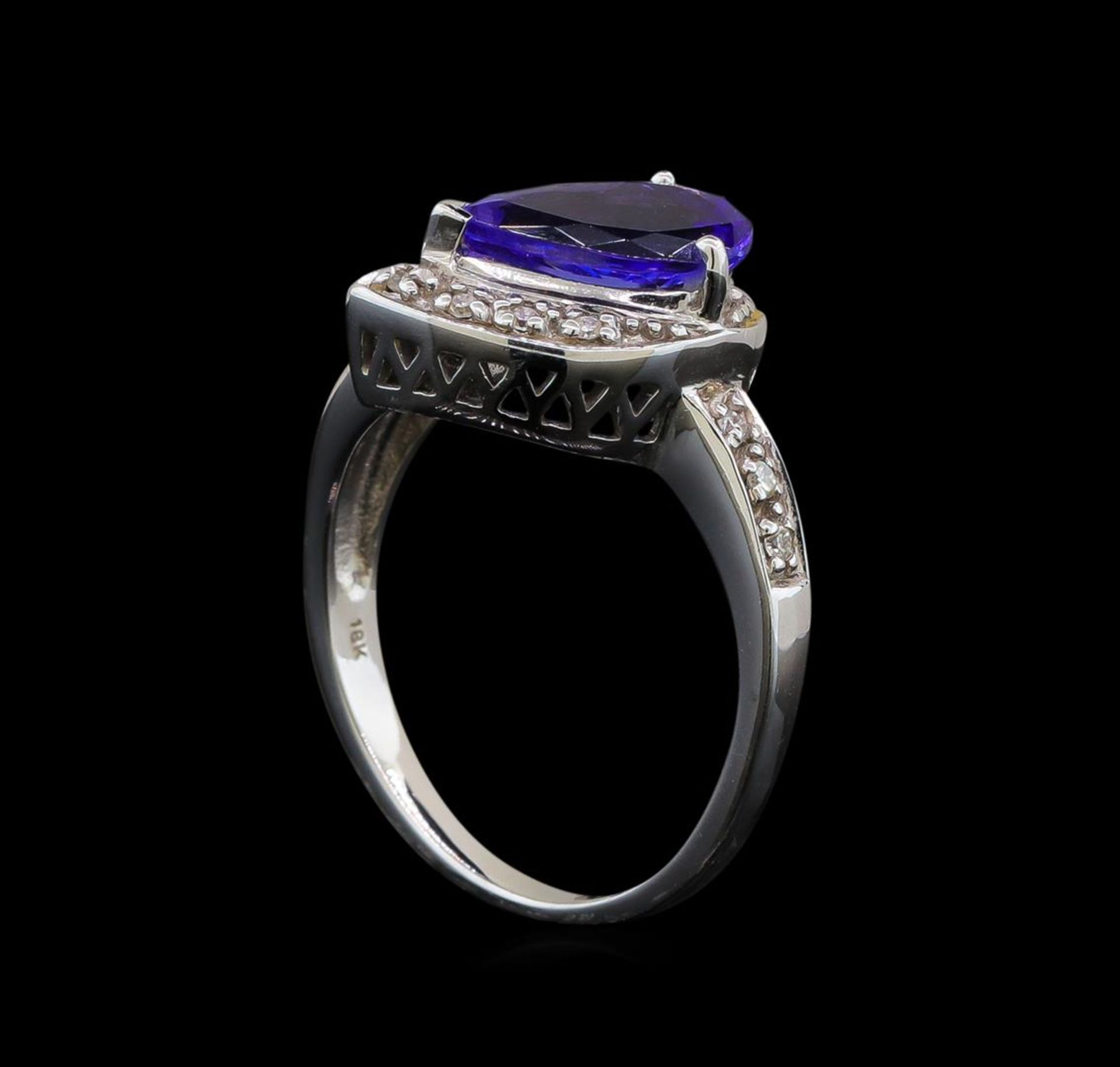 18KT White Gold 1.72 ctw Tanzanite and Diamond Ring - Image 4 of 5