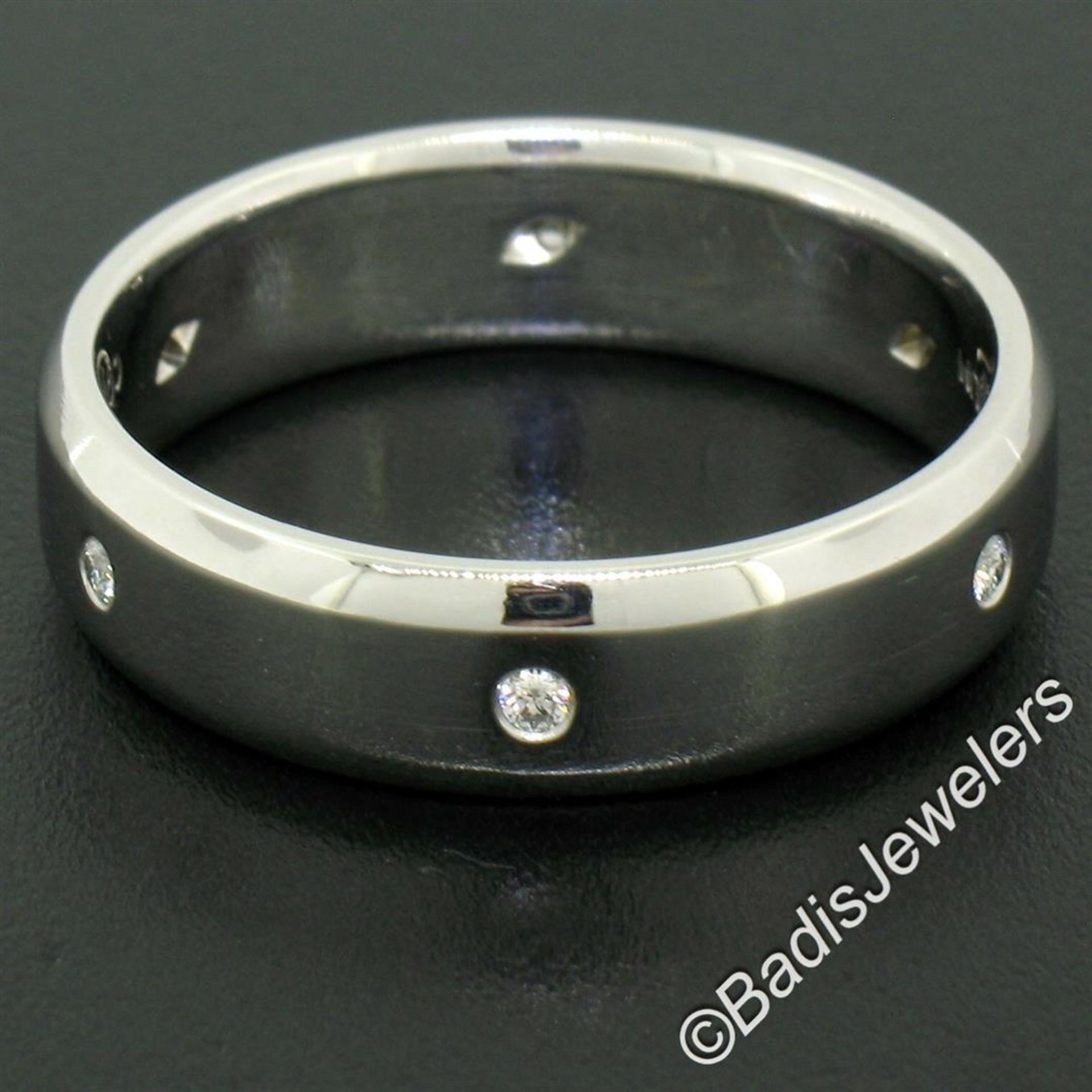 Men's Jeff Cooper Platinum 0.12ctw Round Diamond 5.8mm Beveled Band Ring - Image 2 of 6