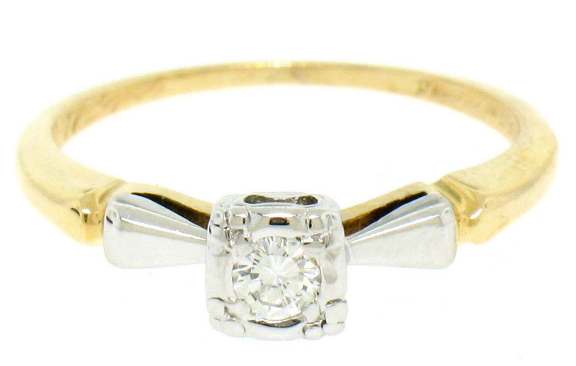 14k Yellow & White Gold 0.14ctw VS F Diamond Solitaire Engagement Ring