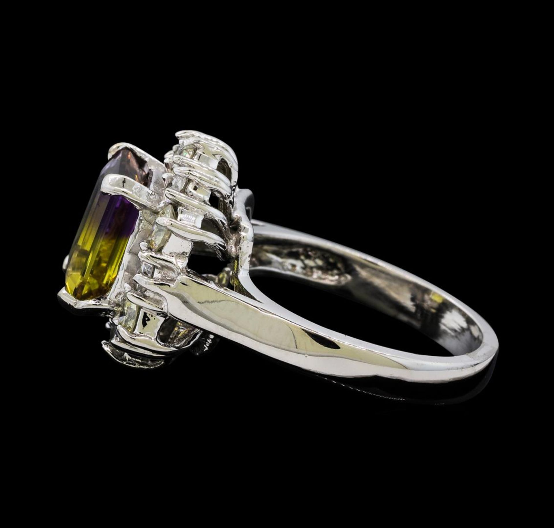 2.50 ctw Ametrine Quartz and Diamond Ring - 14KT White Gold - Image 3 of 4