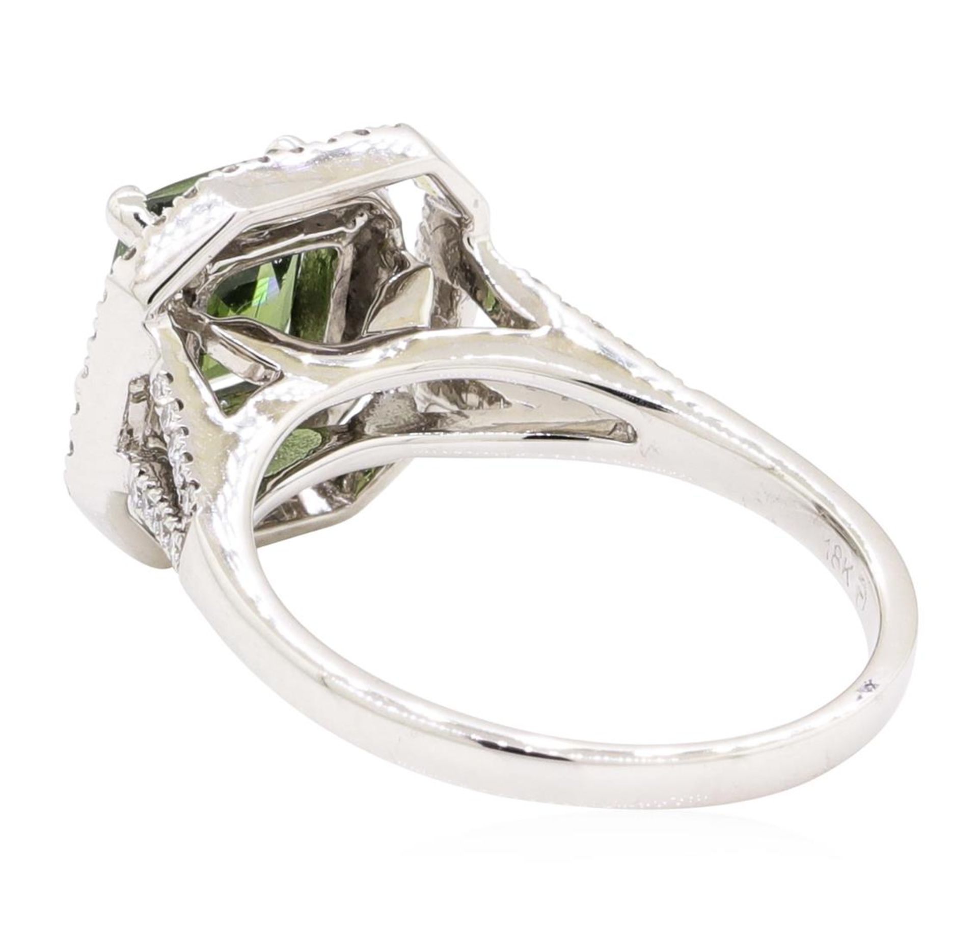 2.42 ctw Princess Brilliant Green Zircon And Round Brilliant Cut Diamond Ring - - Image 3 of 5