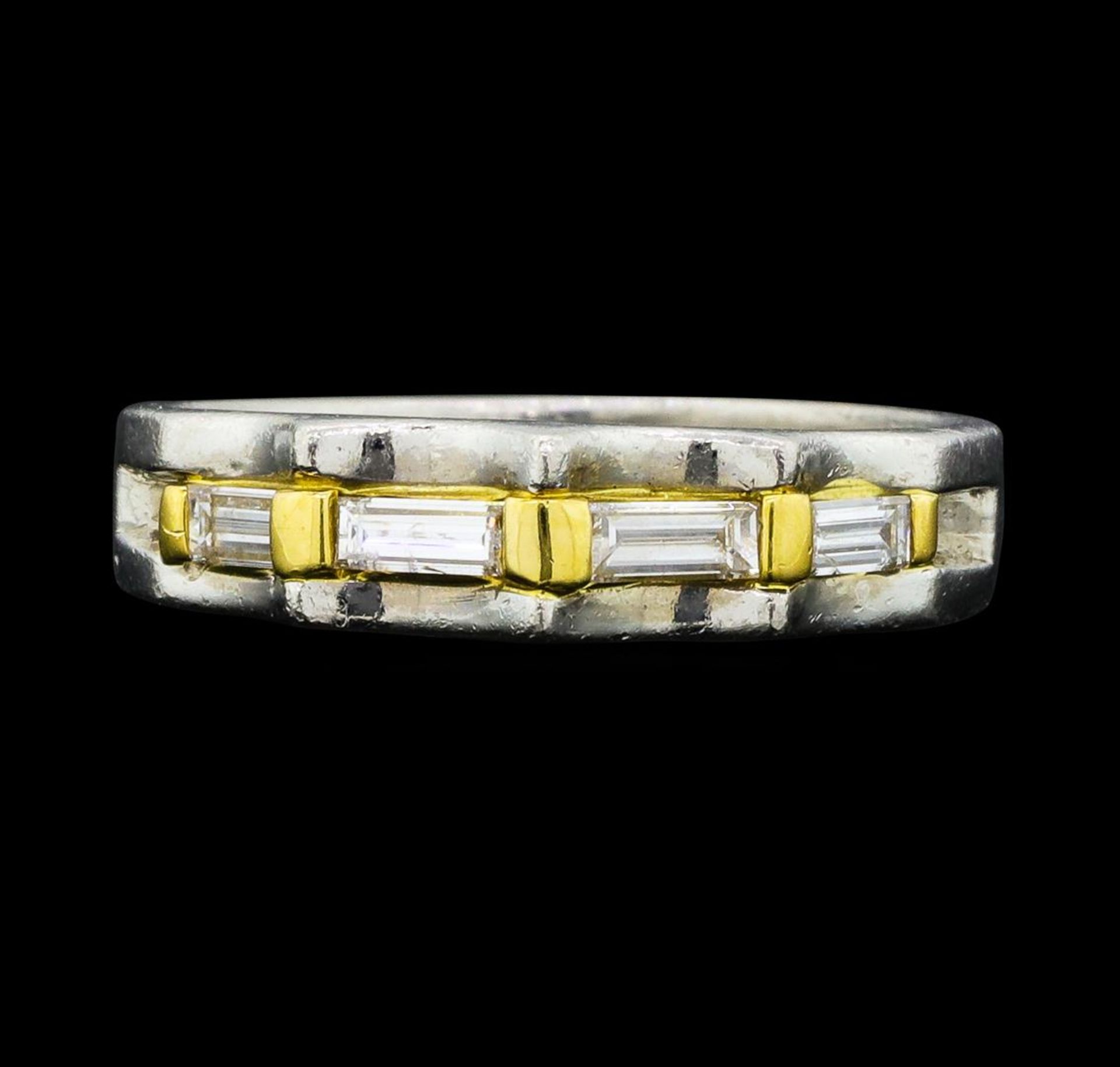 0.20 ctw Diamond Ring - Platinum and 18KT Yellow Gold - Image 2 of 4