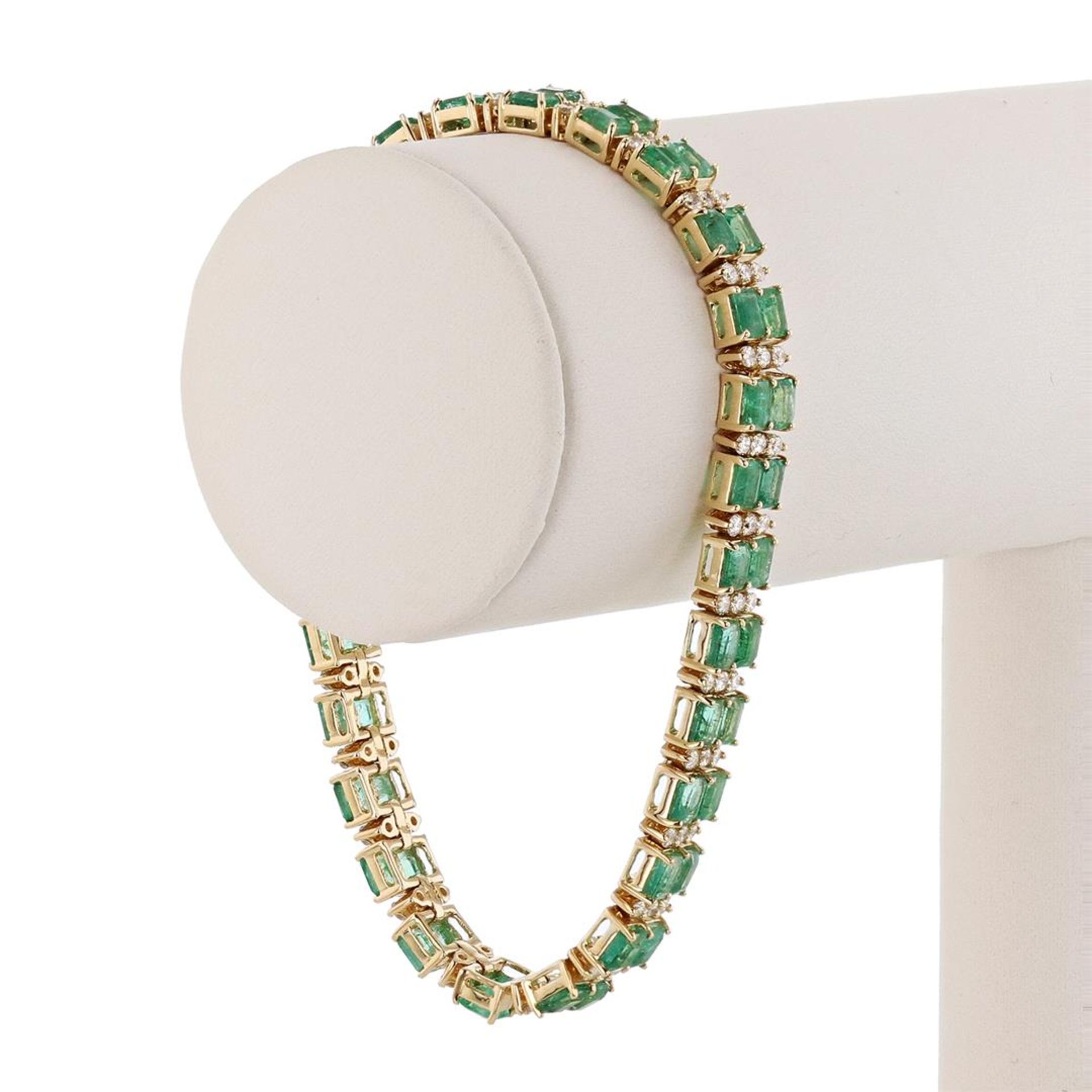 12.25ctw Emerald and 2.20ctw Diamond 14K Yellow Gold Bracelet - Image 3 of 4