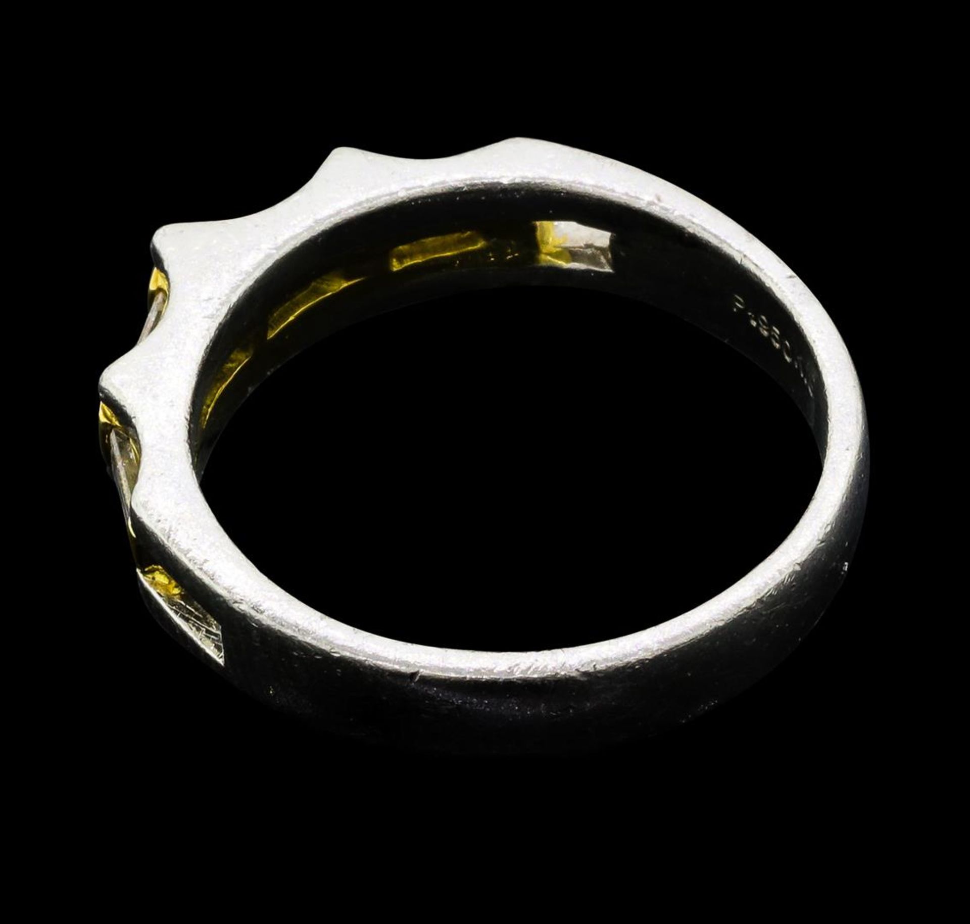 0.20 ctw Diamond Ring - Platinum and 18KT Yellow Gold - Image 3 of 4