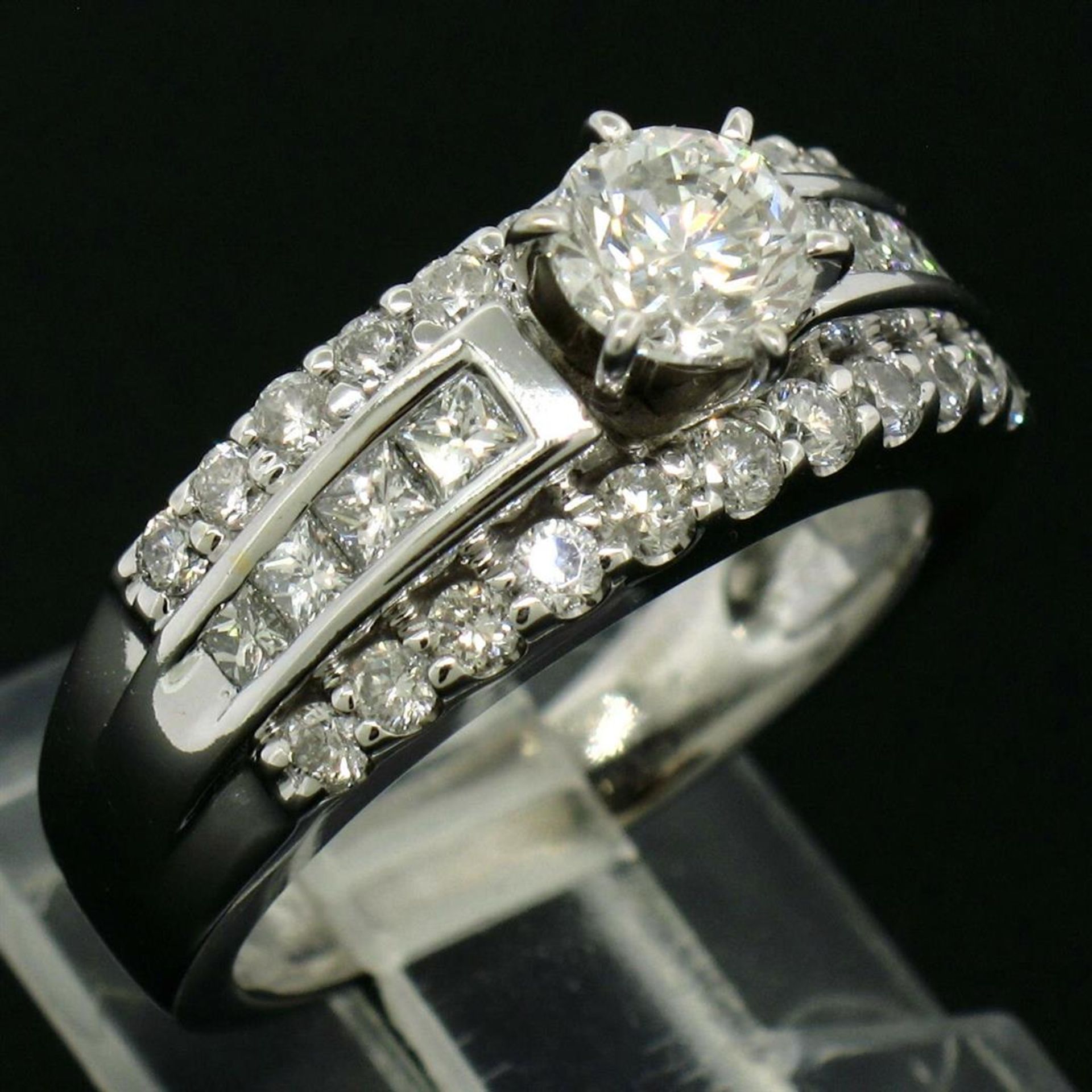 14K White Gold 1.39ctw Prong Round & Channel Princess Diamond Engagement Ring - Image 4 of 9