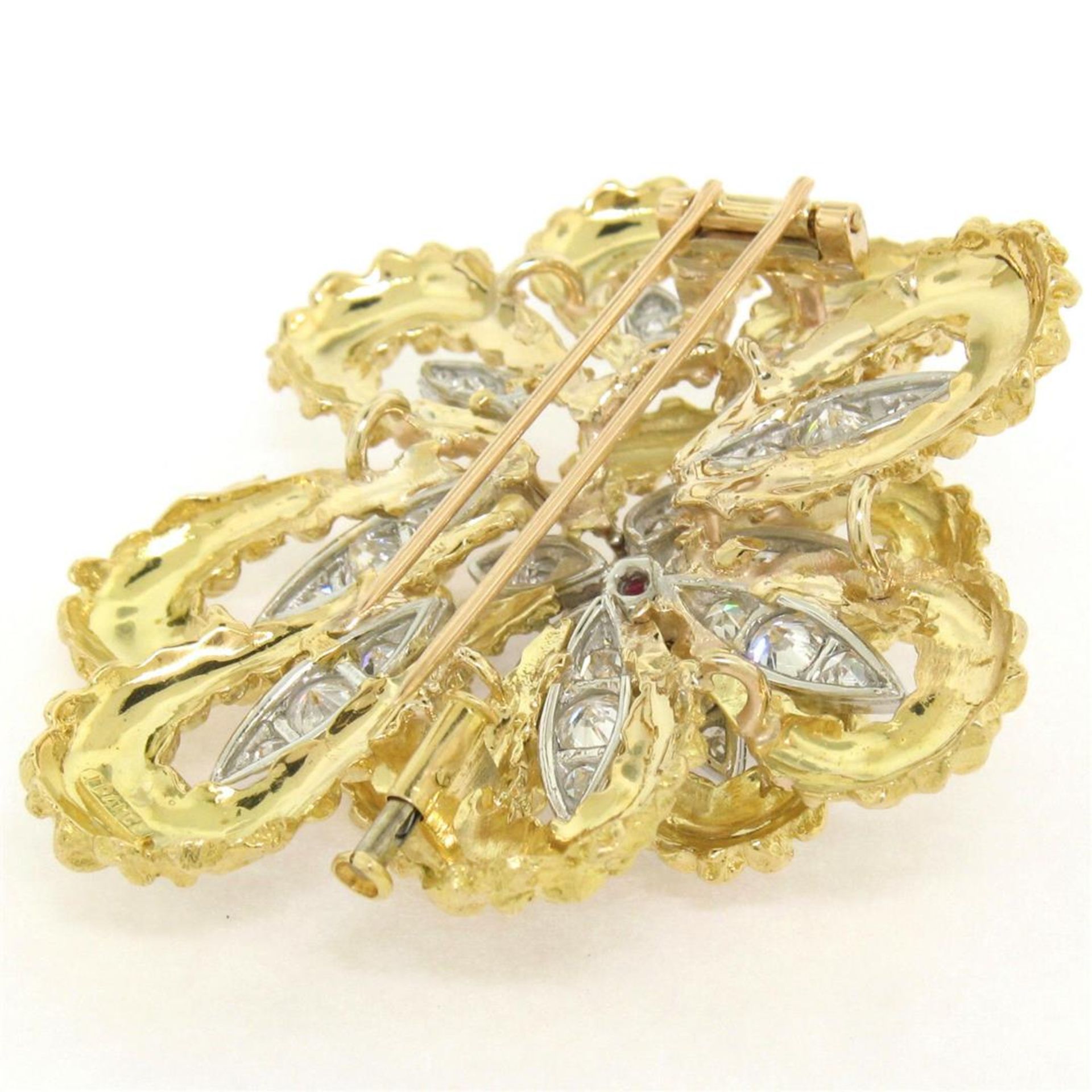 Vintage French 18K TT Gold 4.27ctw Diamonds & Ruby Textured Flower Burst Brooch - Image 5 of 6
