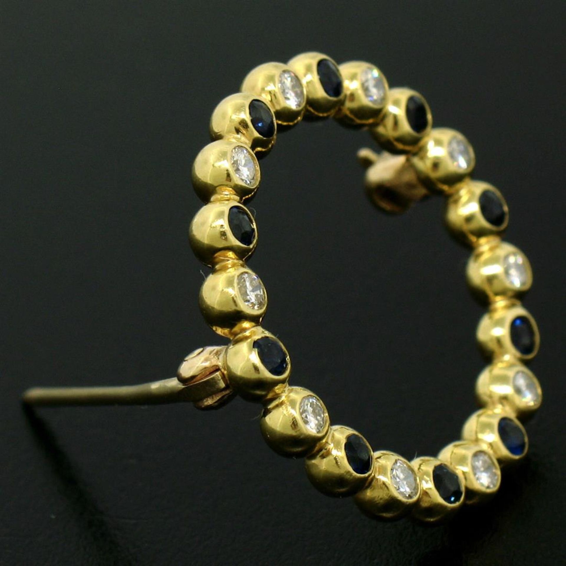 18k Yellow Gold .70ctw Bezel Round Sapphire & Diamond Circle of Life Pin Brooch - Image 4 of 9