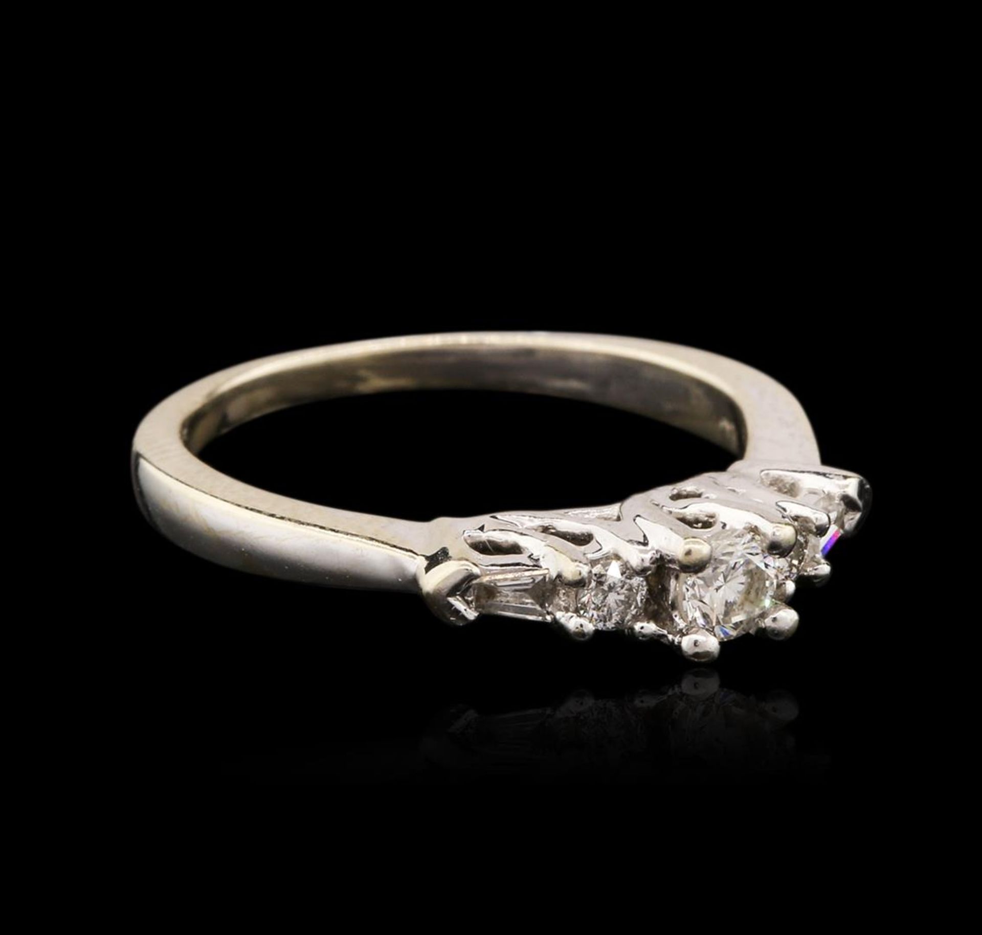14KT White Gold 0.33ctw Diamond Ring - Image 2 of 3