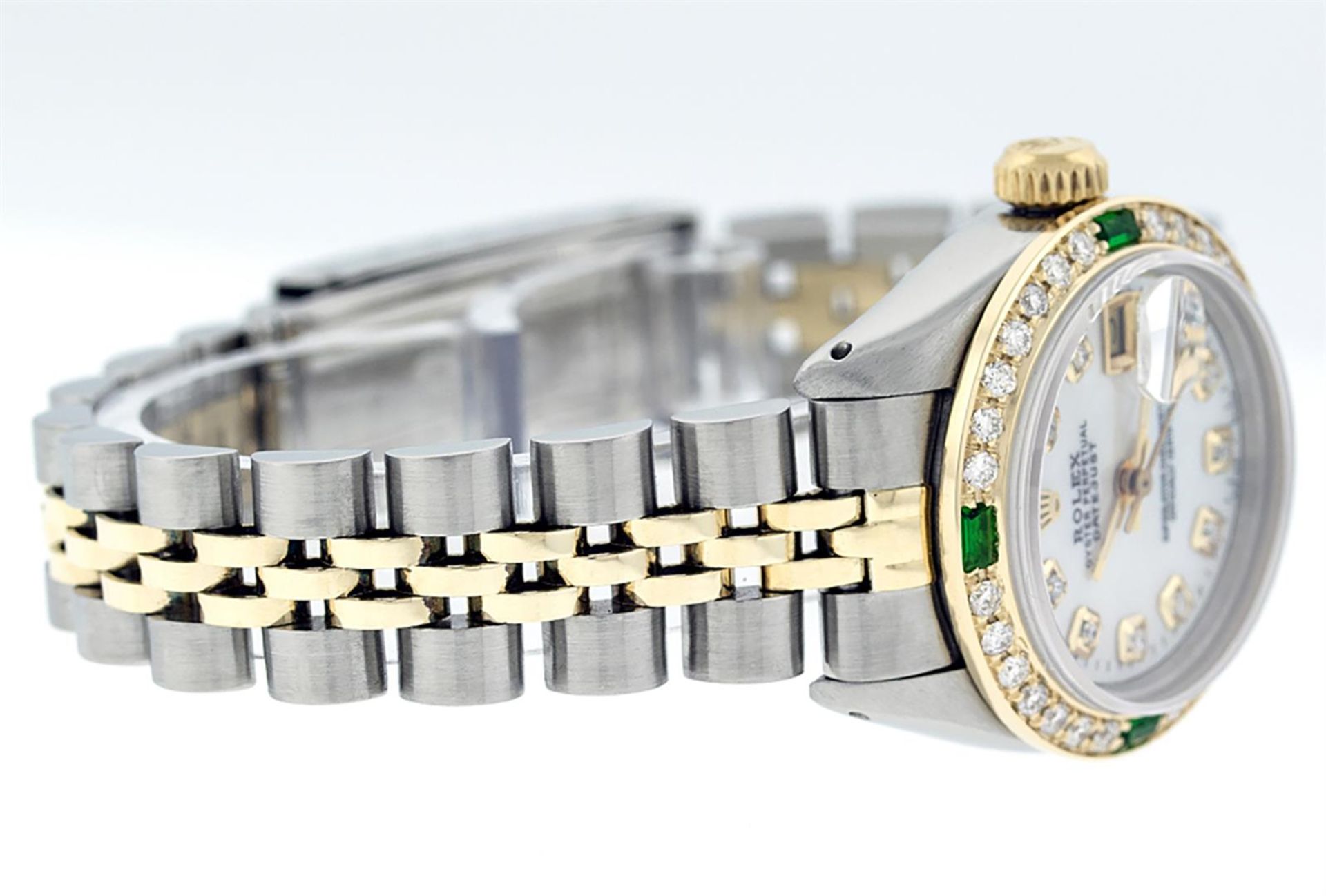 Rolex Ladies 2T White Diamond & Emerald Oyster Perpetual Datejust Wristwatch - Image 5 of 9