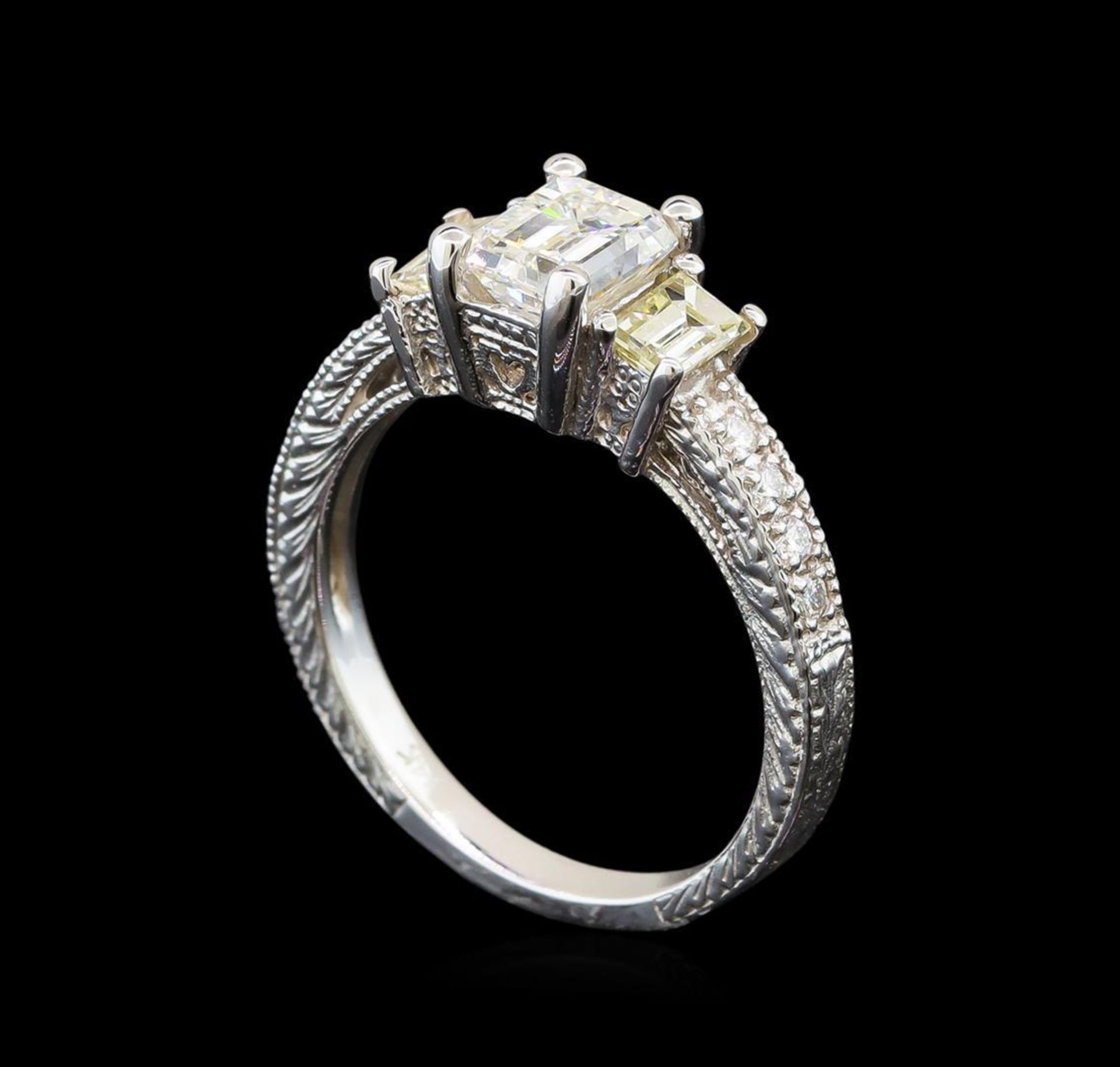 14KT White Gold EGL USA Certified 1.55 ctw Diamond Ring - Image 4 of 6
