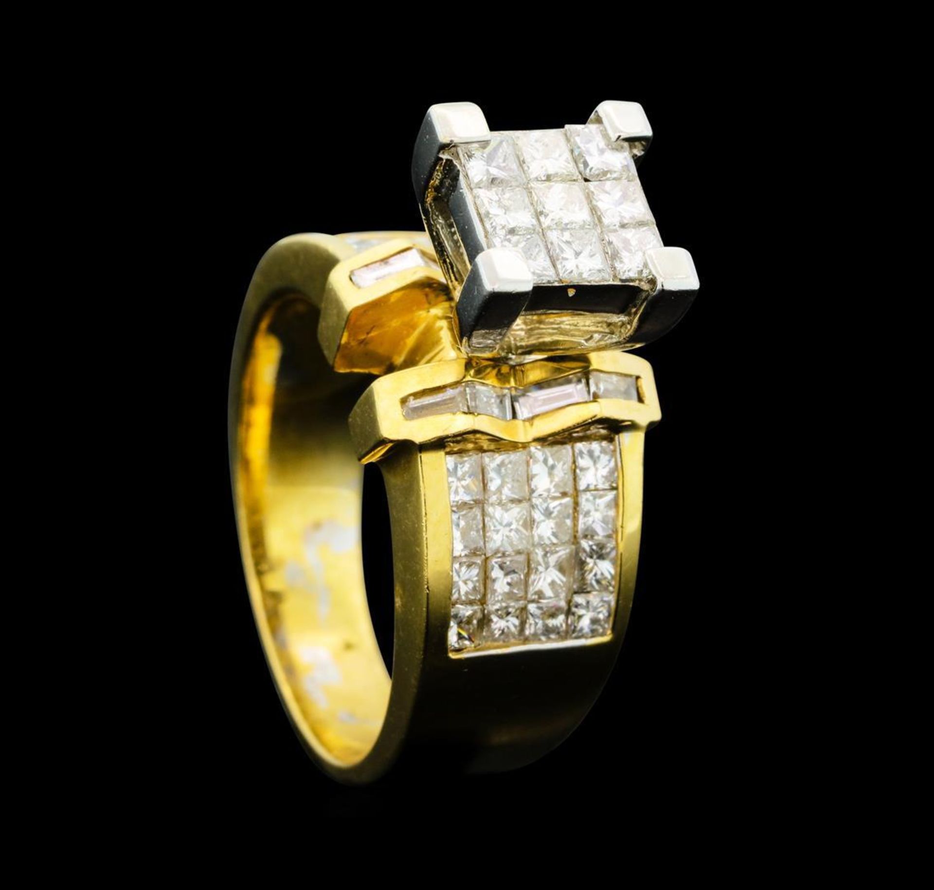 2.10 ctw Diamond Ring - 14KT Yellow And White Gold - Image 4 of 5