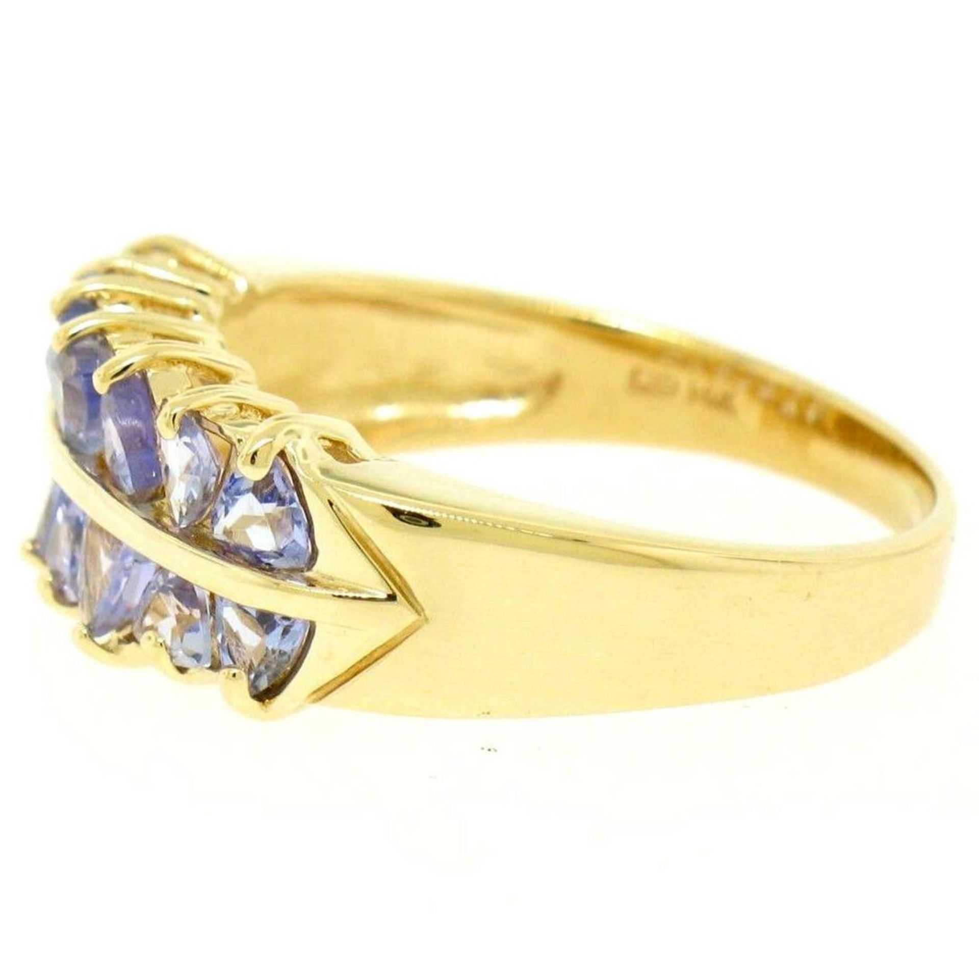 14k Yellow Gold Dual Two Row 1.40ctw 14 Trillion Cut Natural Tanzanite Band Ring - Image 6 of 7