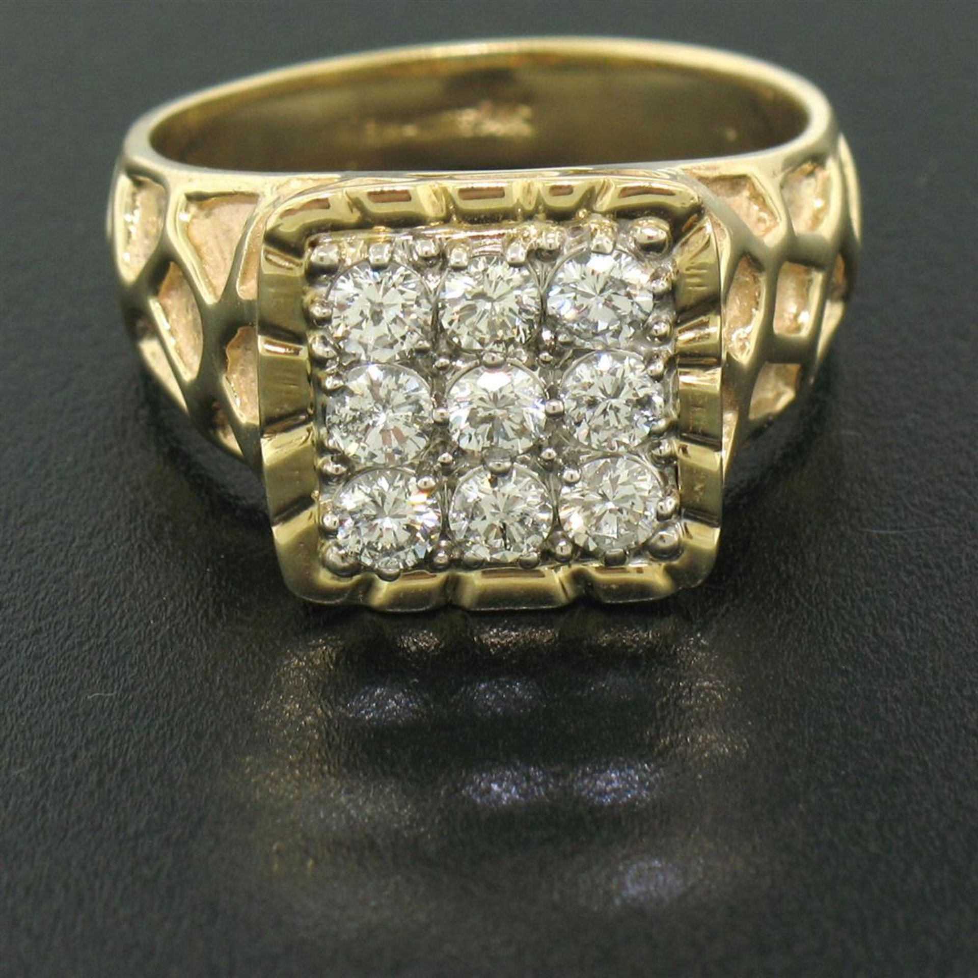 Mens 14K Two Tone Gold Nugget Design .90 ctw Round BRILLIANT Diamond Cluster Rin - Image 7 of 9