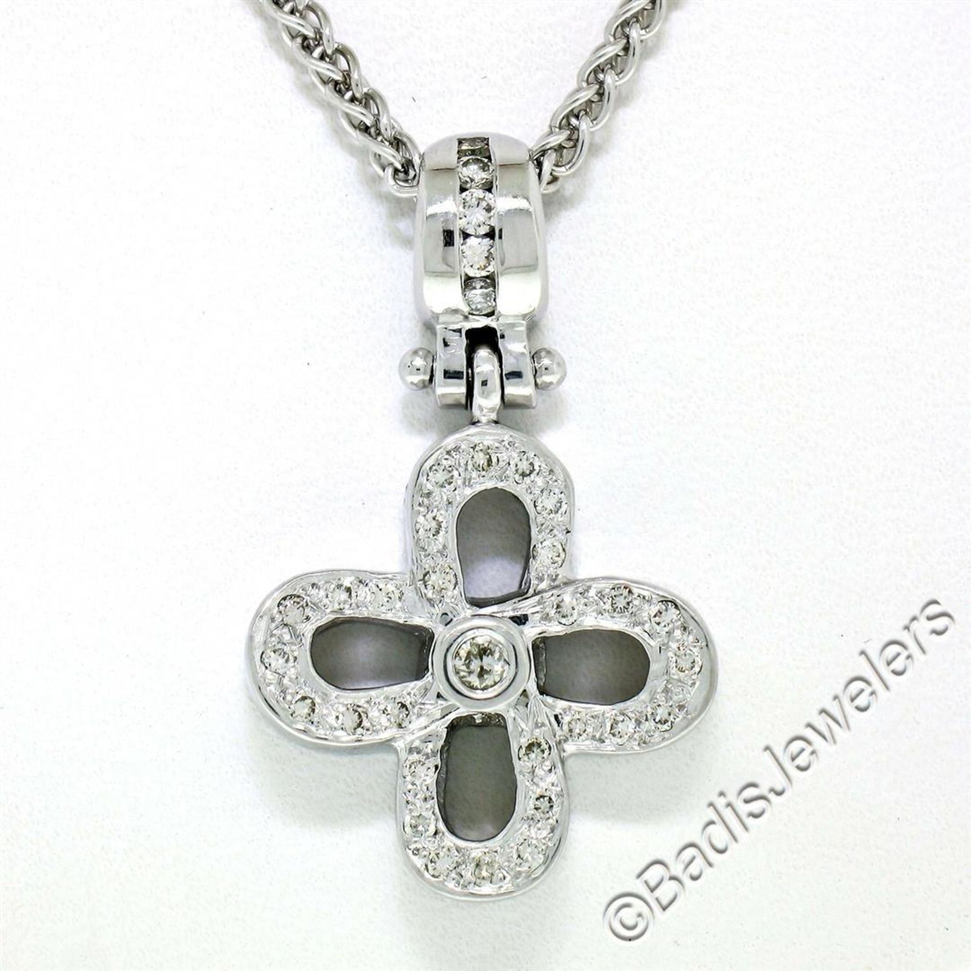 14kt White Gold 0.44ctw Diamond Open Flower Pendant Necklace