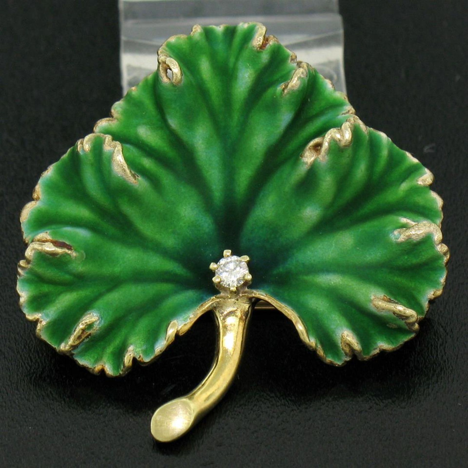 Unique Omega Vintage 14K Yellow Gold Green Enamel & Diamond Detailed Leaf Brooch - Image 2 of 8