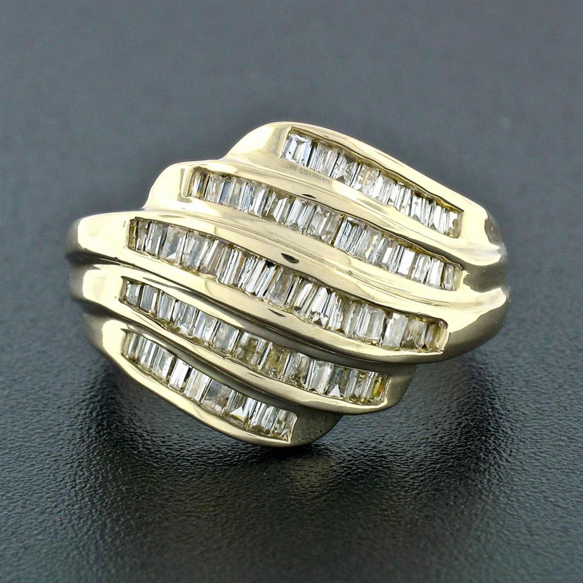 14k Yellow Gold 1.15ctw 5 Channel Baguette Diamond Wide Tiered Swirl Band Ring - Image 2 of 9