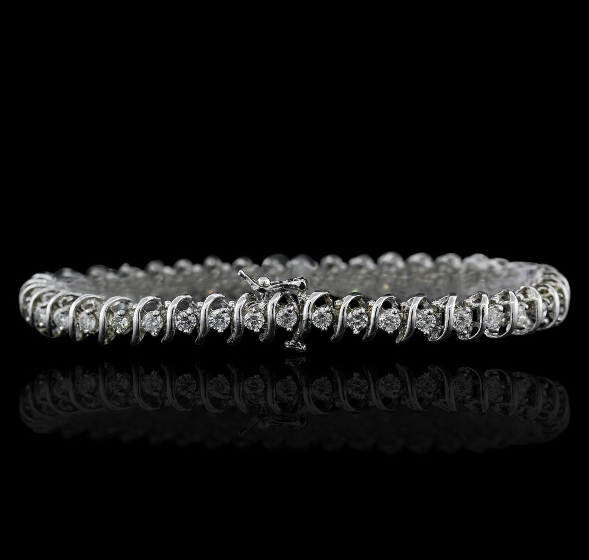 14KT White Gold 3.37 ctw Diamond Tennis Bracelet - Image 2 of 3