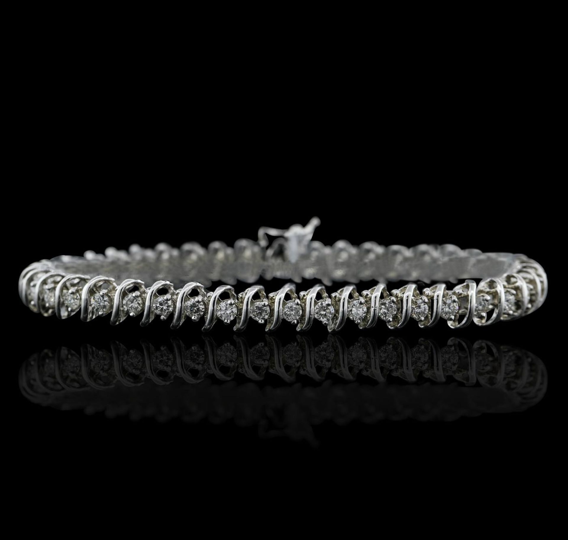 14KT White Gold 3.37 ctw Diamond Tennis Bracelet