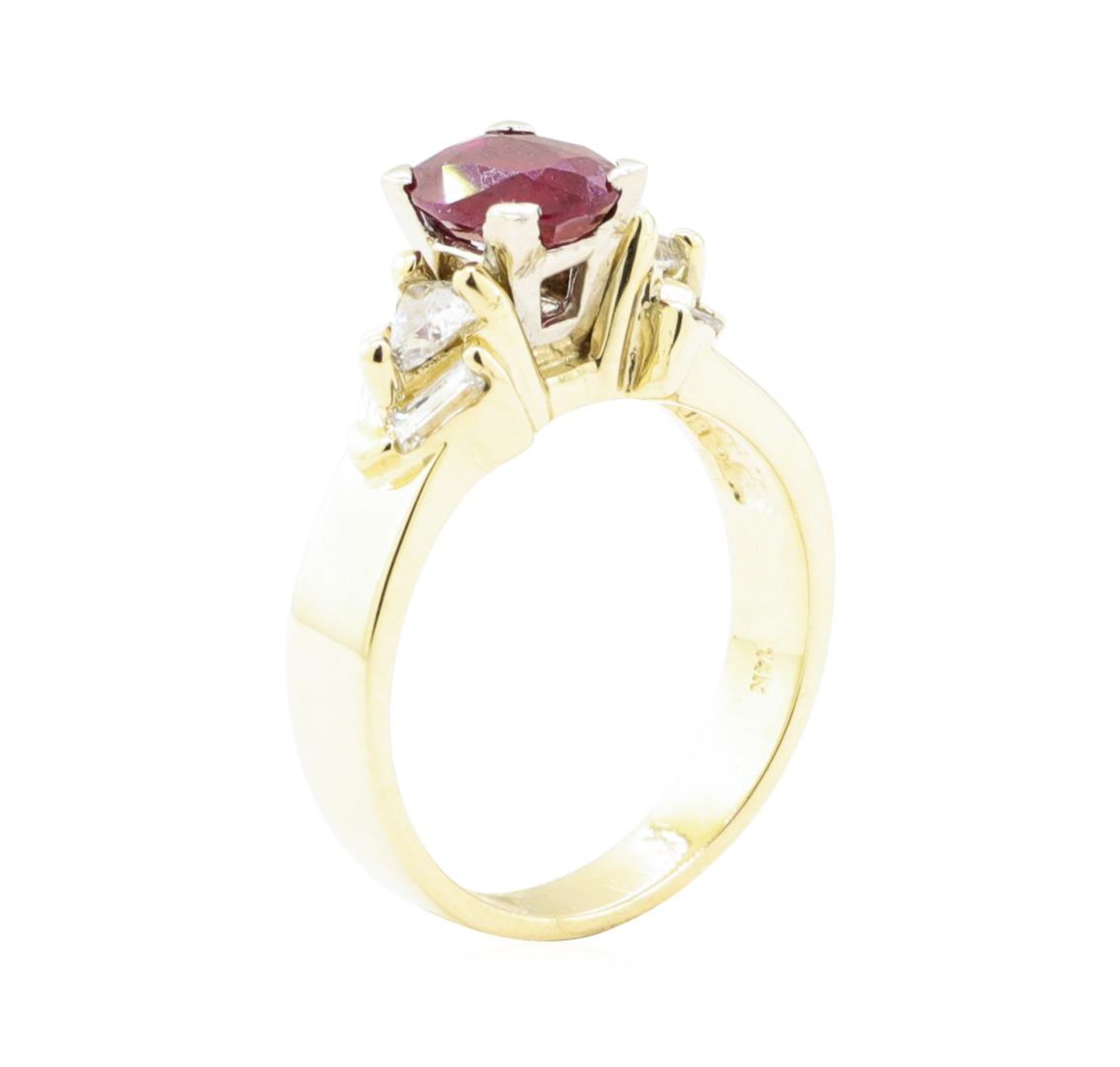 1.91ctw Ruby and Diamond Ring - 14KT Yellow Gold - Image 4 of 4