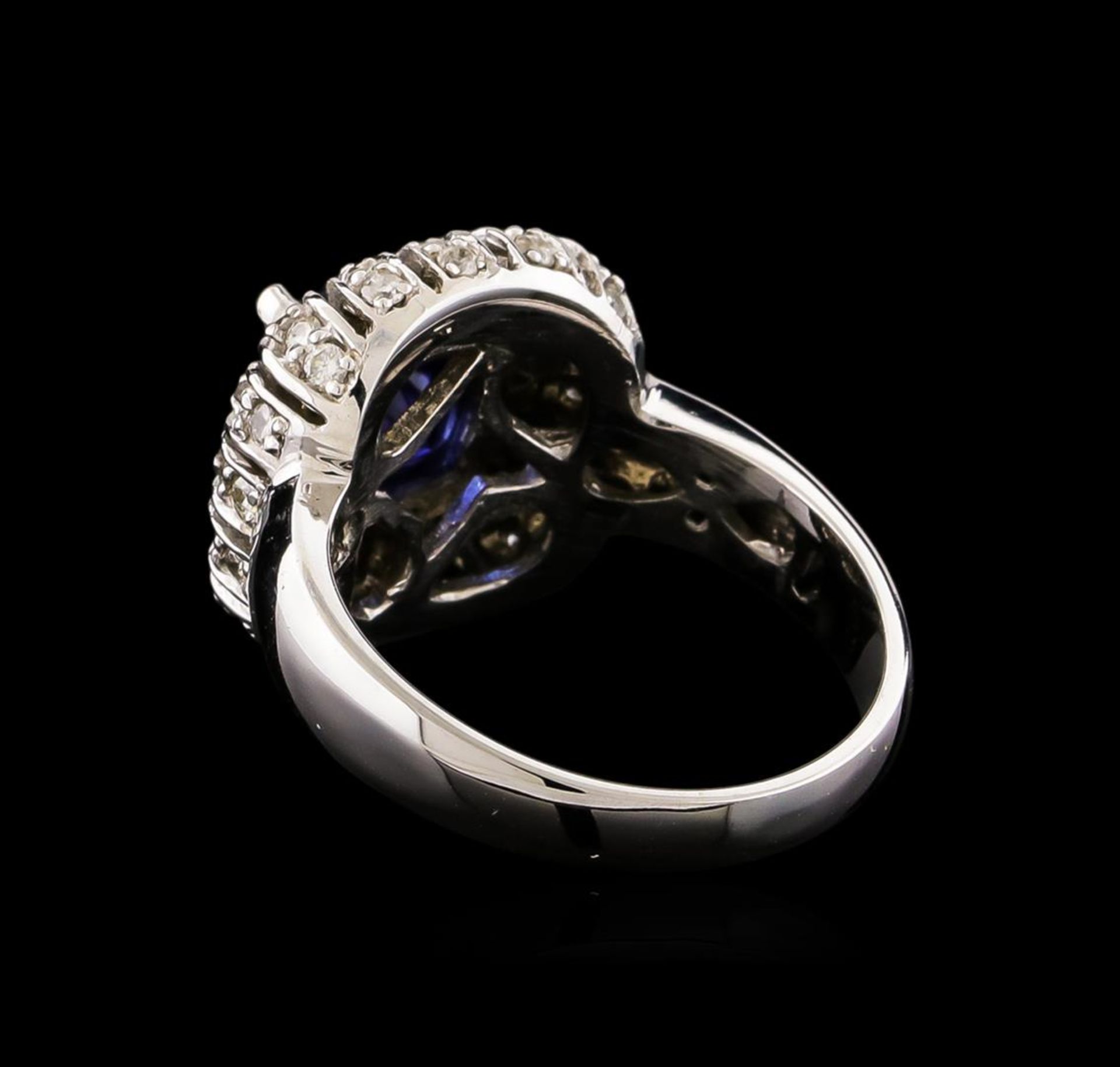 14KT White Gold 2.25 ctw Tanzanite and Diamond Ring - Image 3 of 5