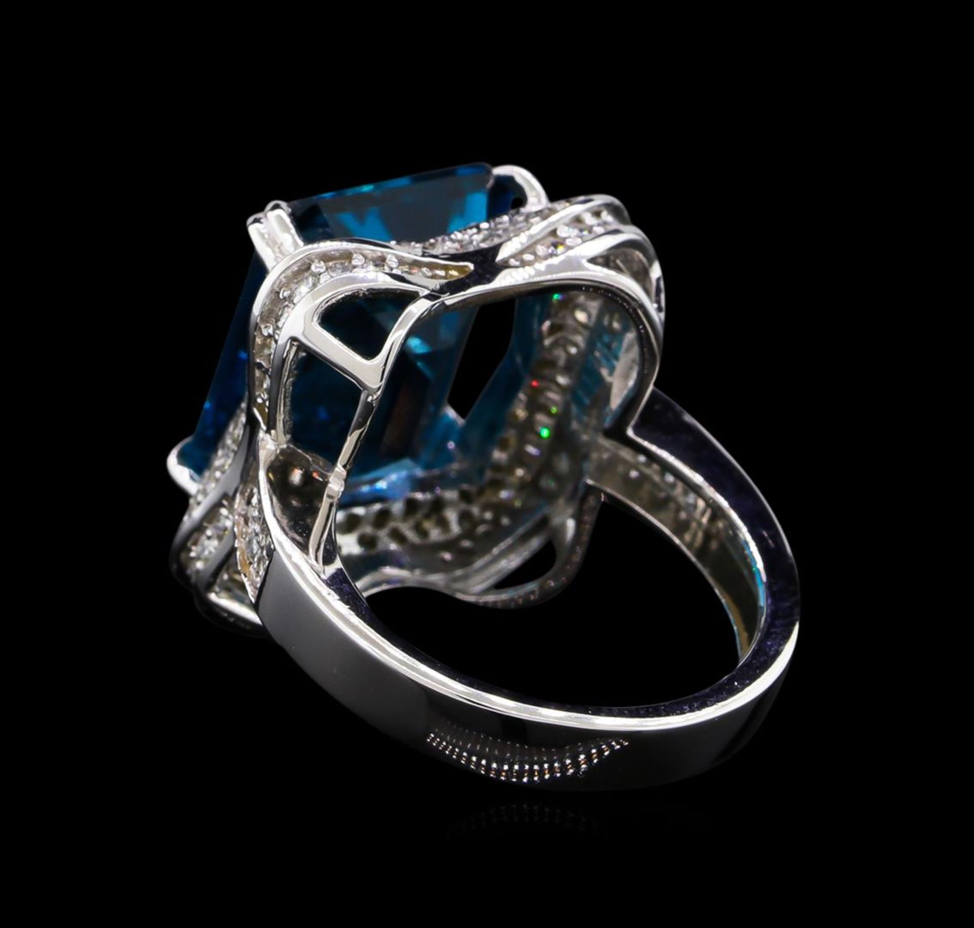 14KT White Gold 16.86 ctw Blue Topaz and Diamond Ring - Image 3 of 5
