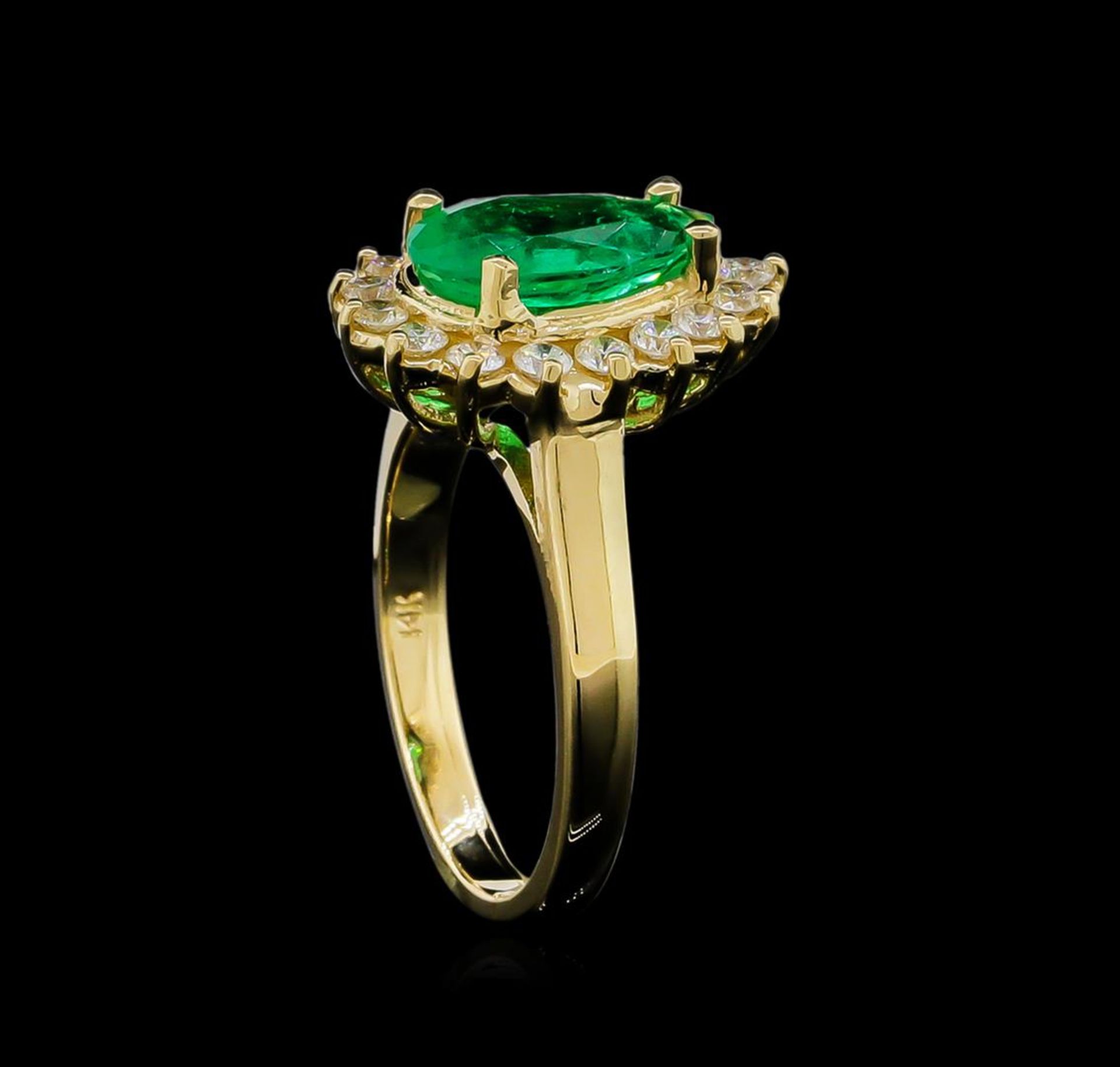 1.73 ctw Emerald and Diamond Ring - 14KT Yellow Gold - Image 4 of 4