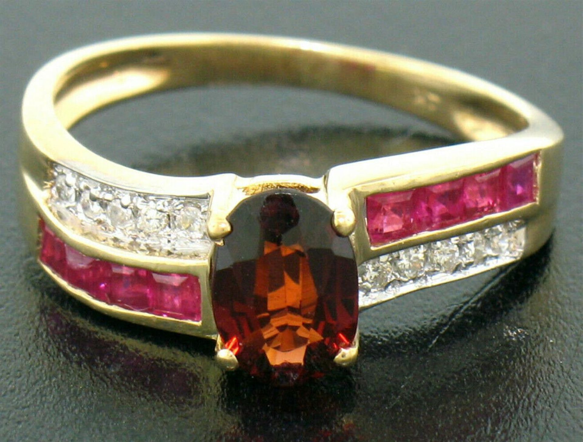 14kt Yellow Gold 1.58ctw Garnet, Ruby, and Diamond Ring - Image 3 of 6