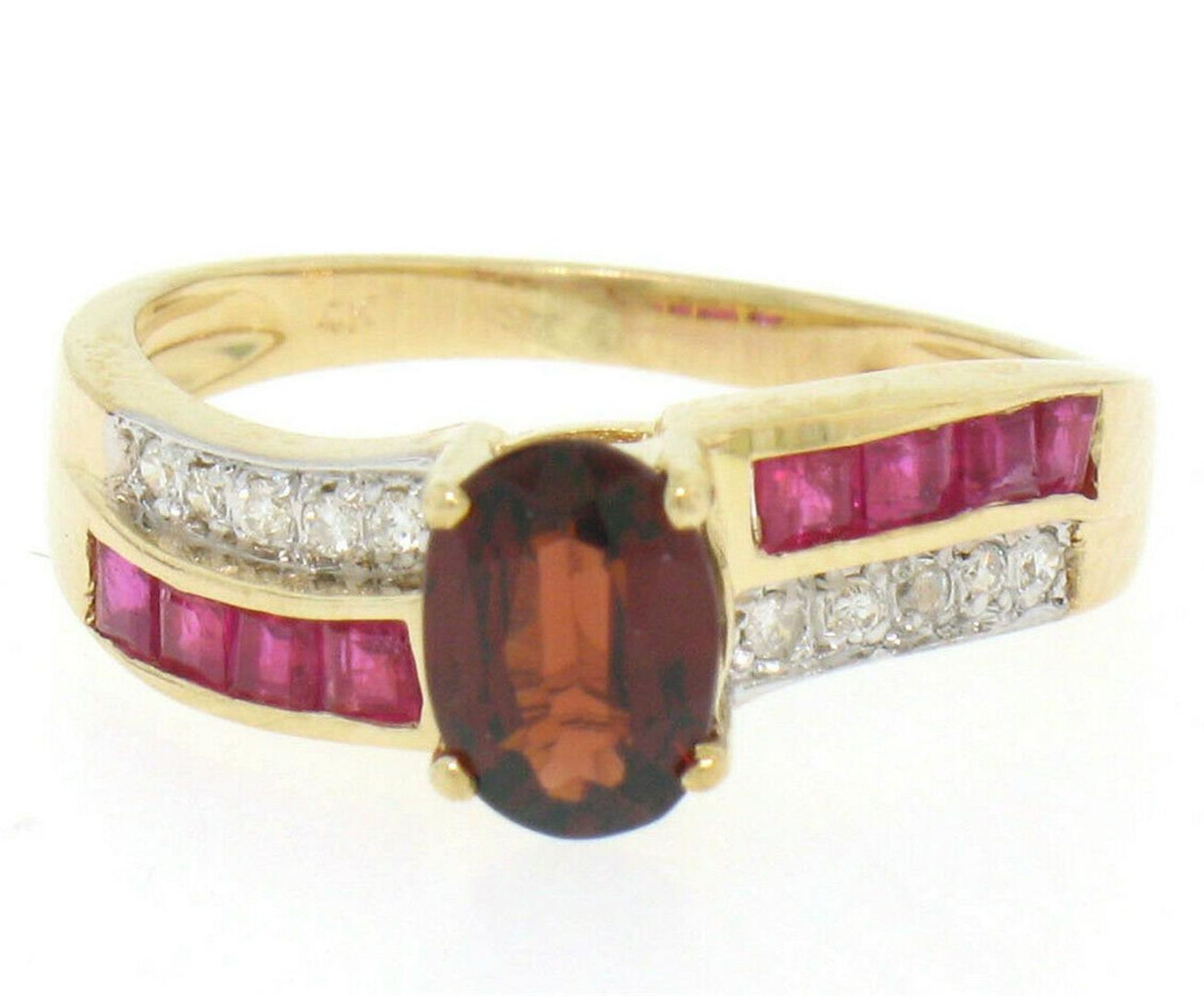 14kt Yellow Gold 1.58ctw Garnet, Ruby, and Diamond Ring