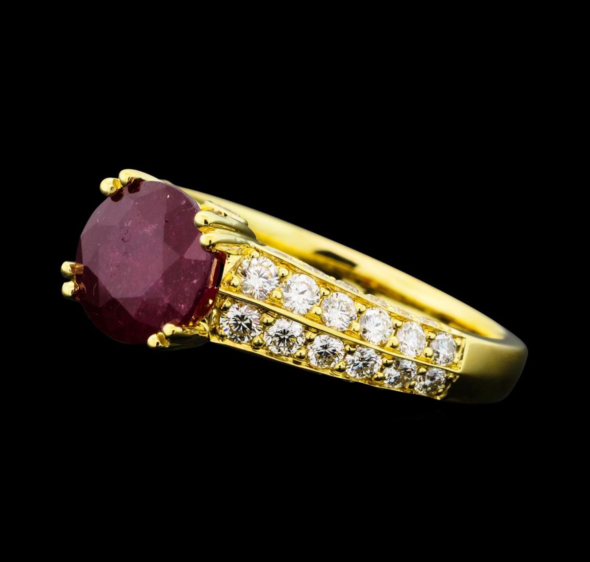 2.54ct Ruby And Diamond Ring - 18KT Yellow Gold