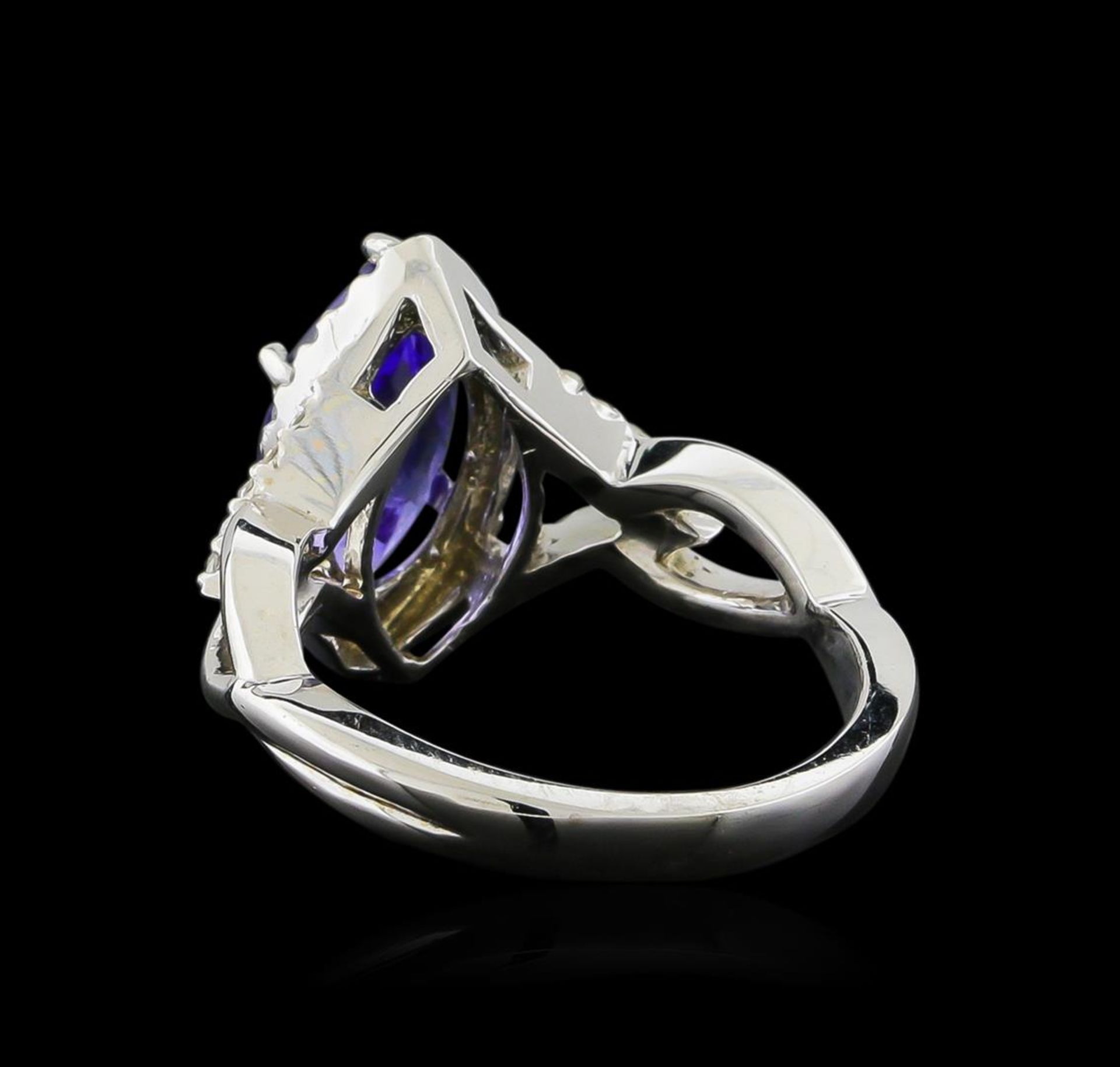 14KT White Gold 2.28ct Tanzanite and Diamond Ring - Image 3 of 5